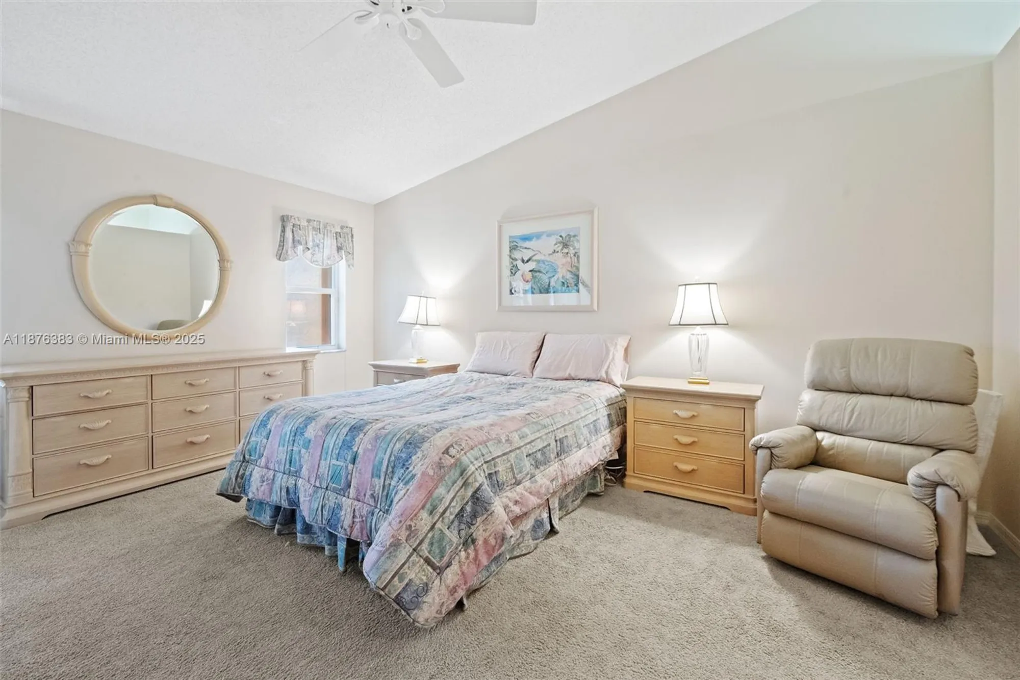 Property Slideshow image 13 of 31 | 9906 malvern dr, Tamarac, FL, 33321