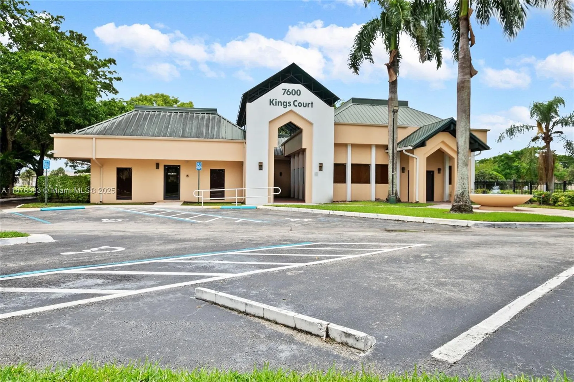 Property Slideshow image 31 of 31 | 9906 malvern dr, Tamarac, FL, 33321