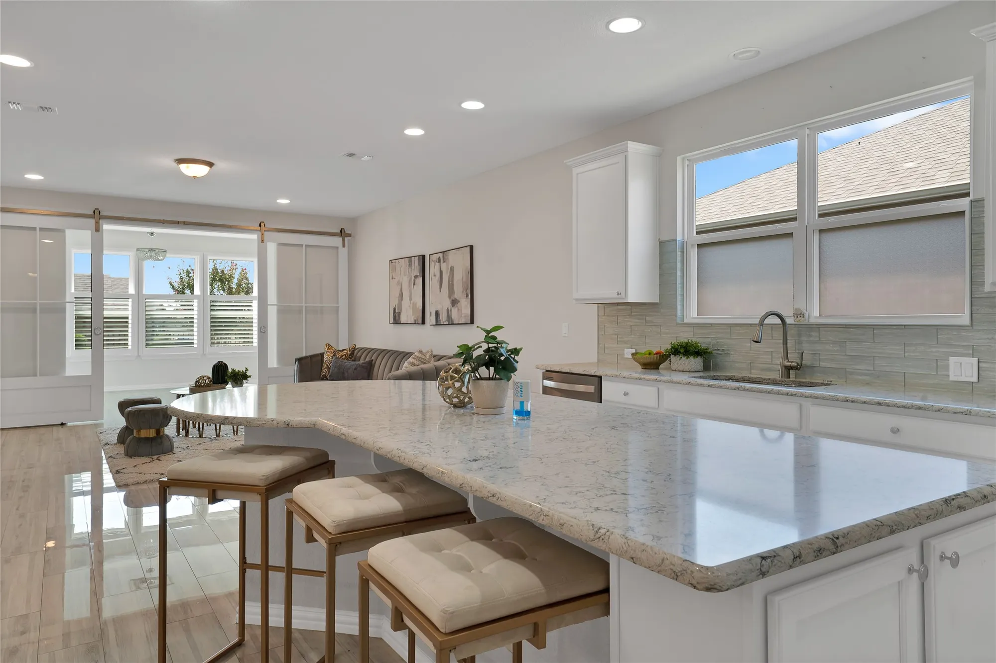 Property Slideshow image 14 of 38 | 7616 heritage dr, Aubrey, TX, 76227