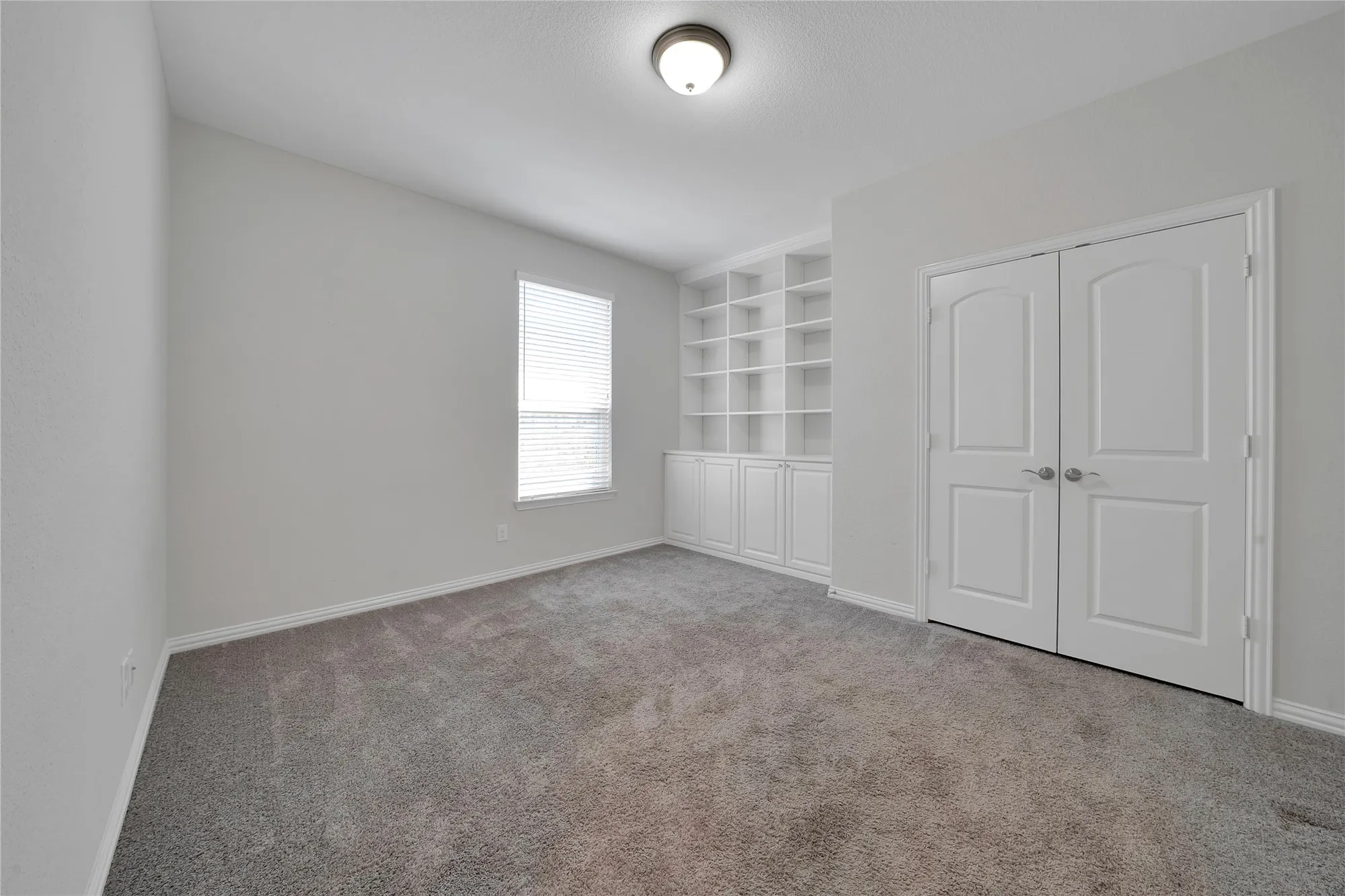 Property Slideshow image 29 of 38 | 7616 heritage dr, Aubrey, TX, 76227