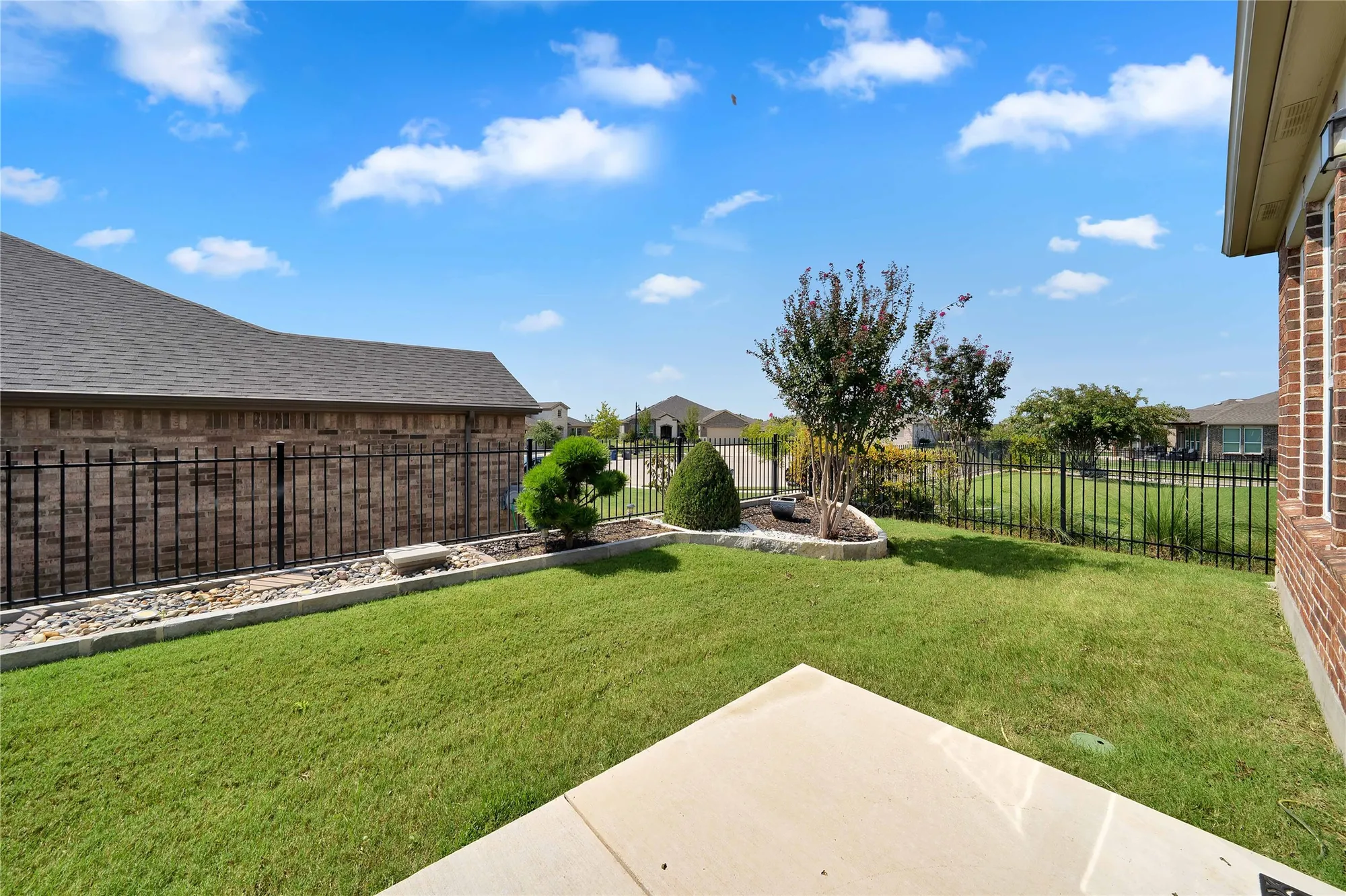 Property Slideshow image 30 of 38 | 7616 heritage dr, Aubrey, TX, 76227