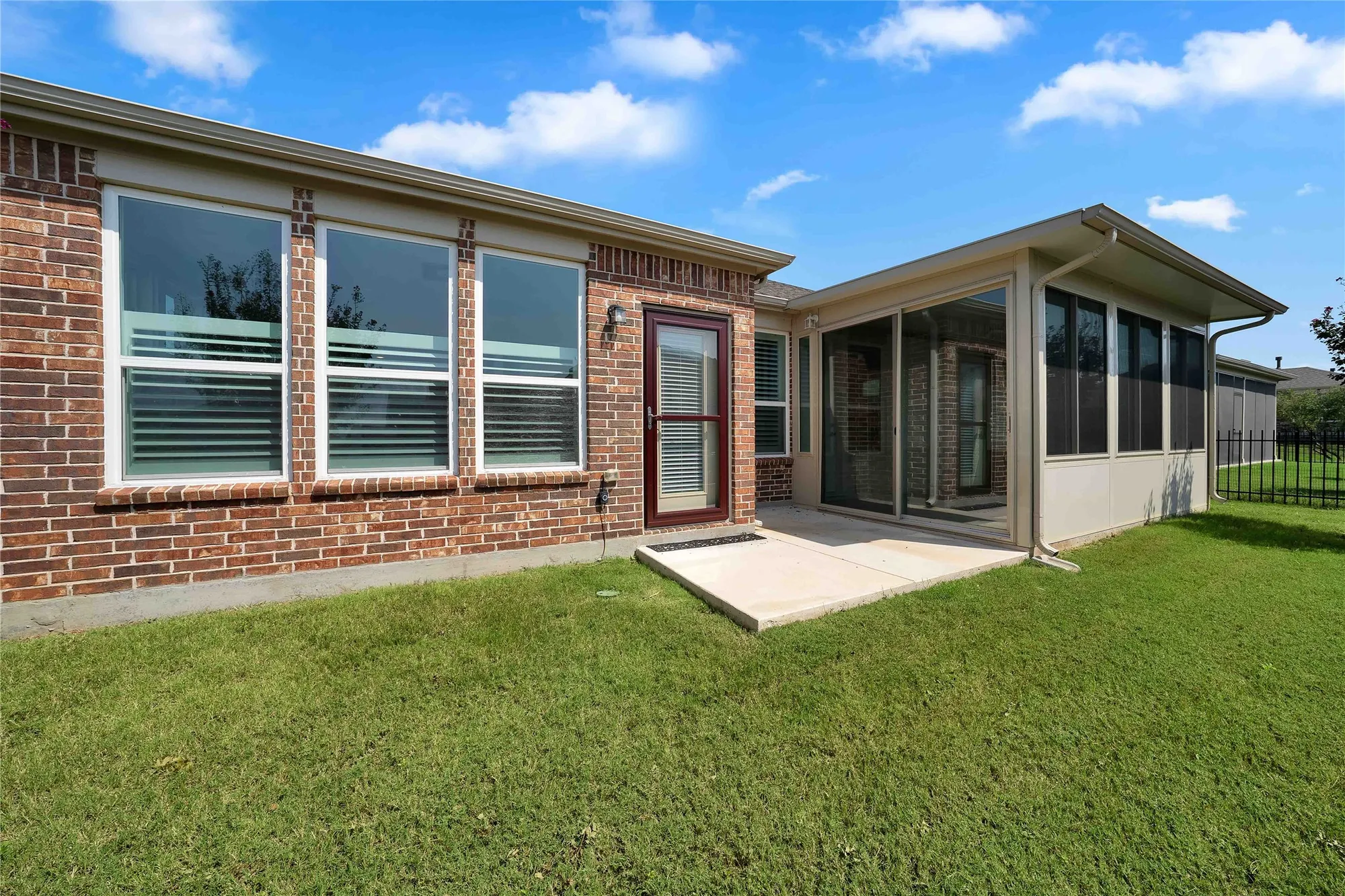 Property Slideshow image 33 of 38 | 7616 heritage dr, Aubrey, TX, 76227