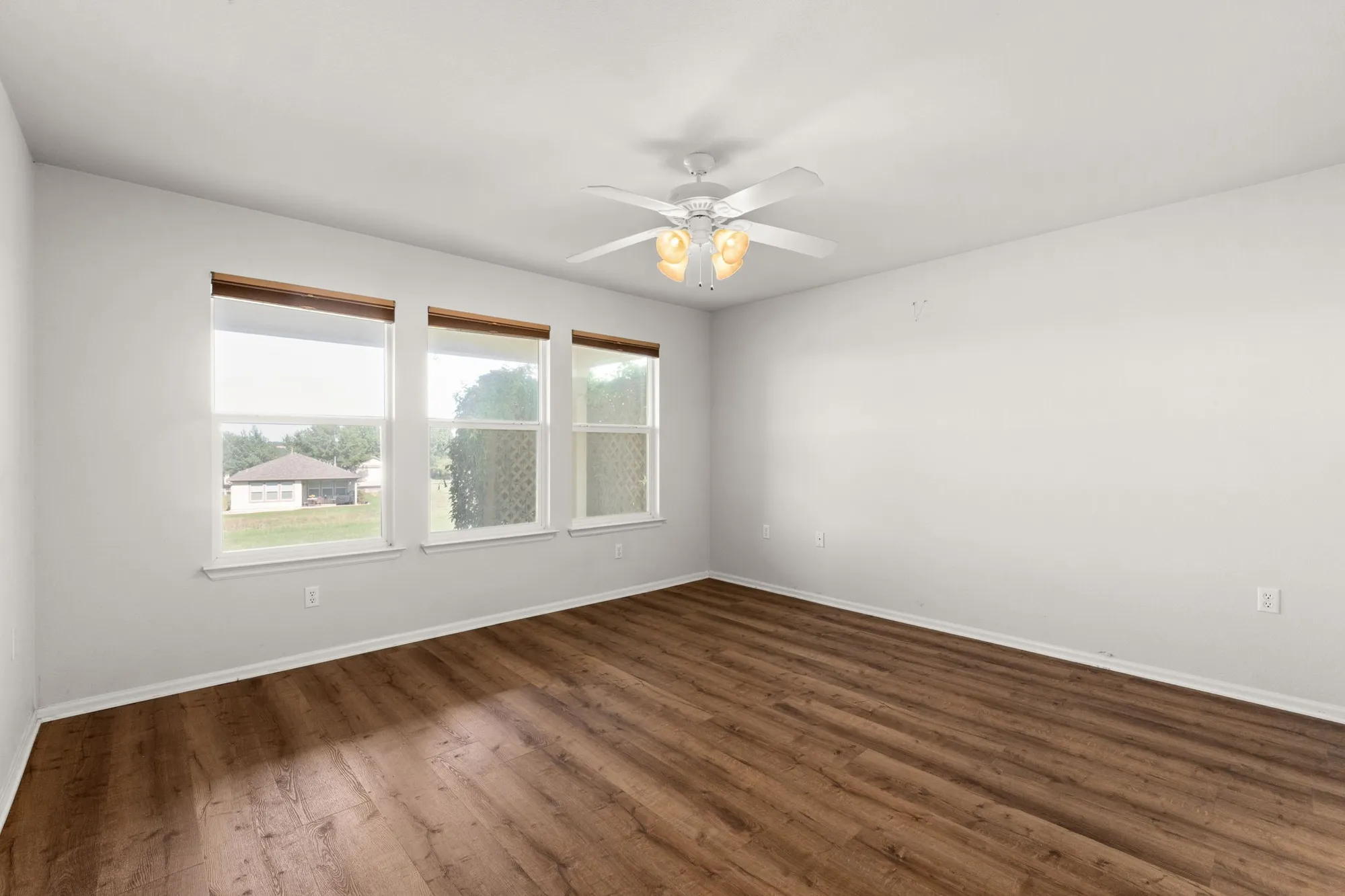 Property Slideshow image 13 of 26 | 508 salt creek ln, Georgetown, TX, 78633