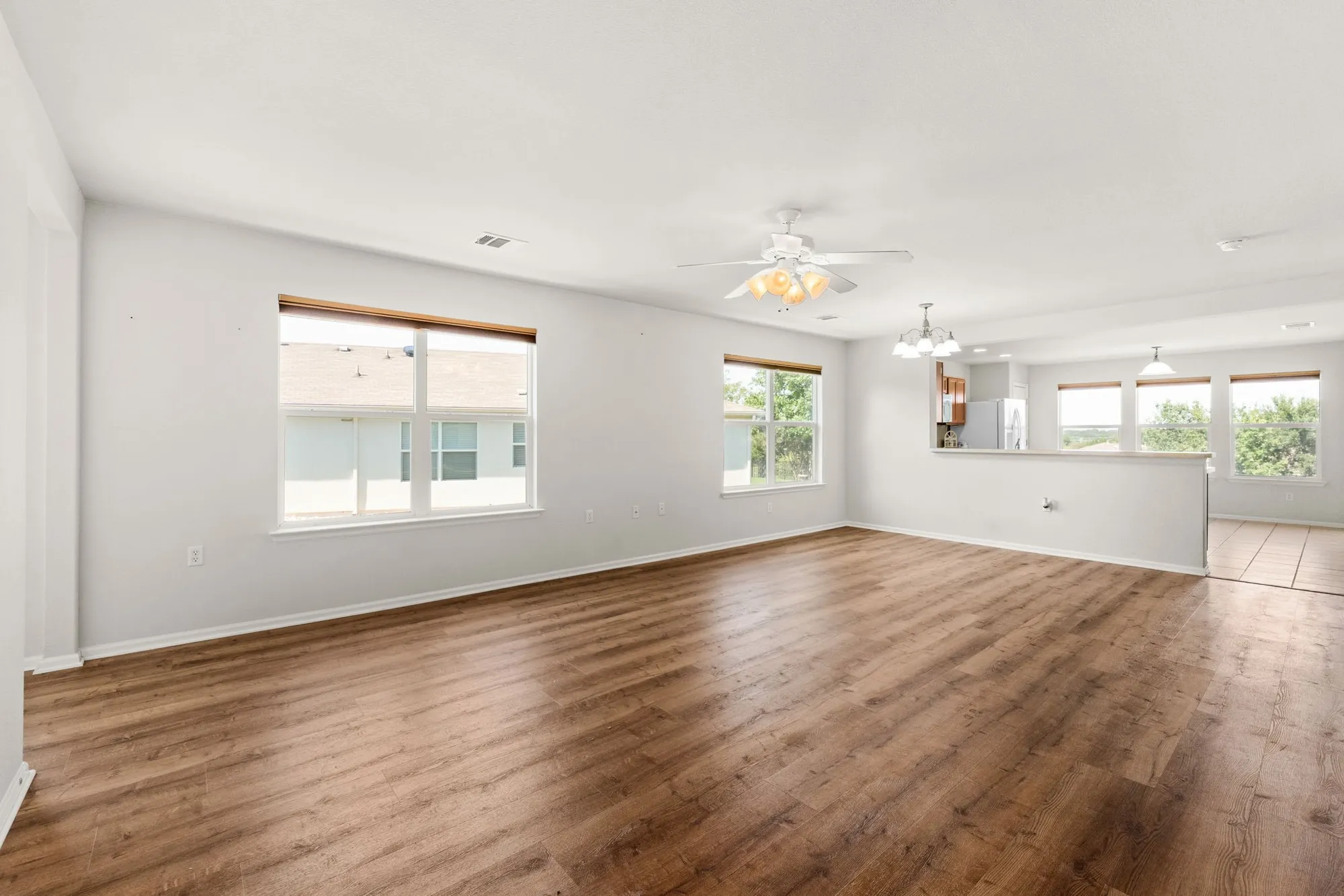 Property Slideshow image 5 of 26 | 508 salt creek ln, Georgetown, TX, 78633