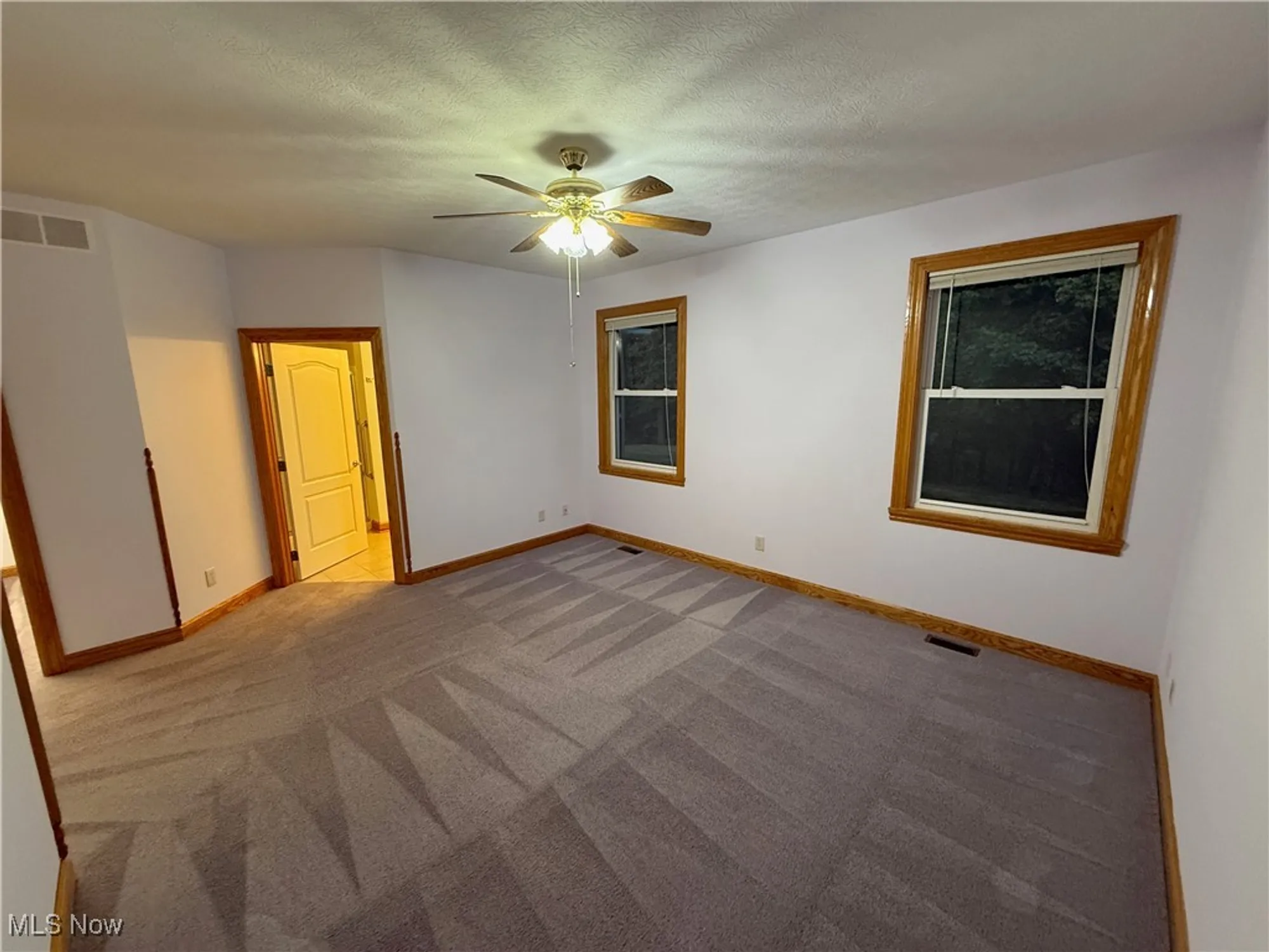 Property Slideshow image 23 of 49 | 10281 river run ln, North Royalton, OH, 44133