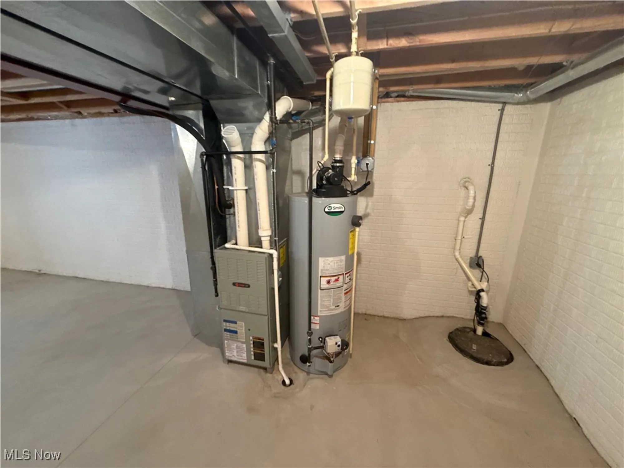 Property Slideshow image 35 of 49 | 10281 river run ln, North Royalton, OH, 44133