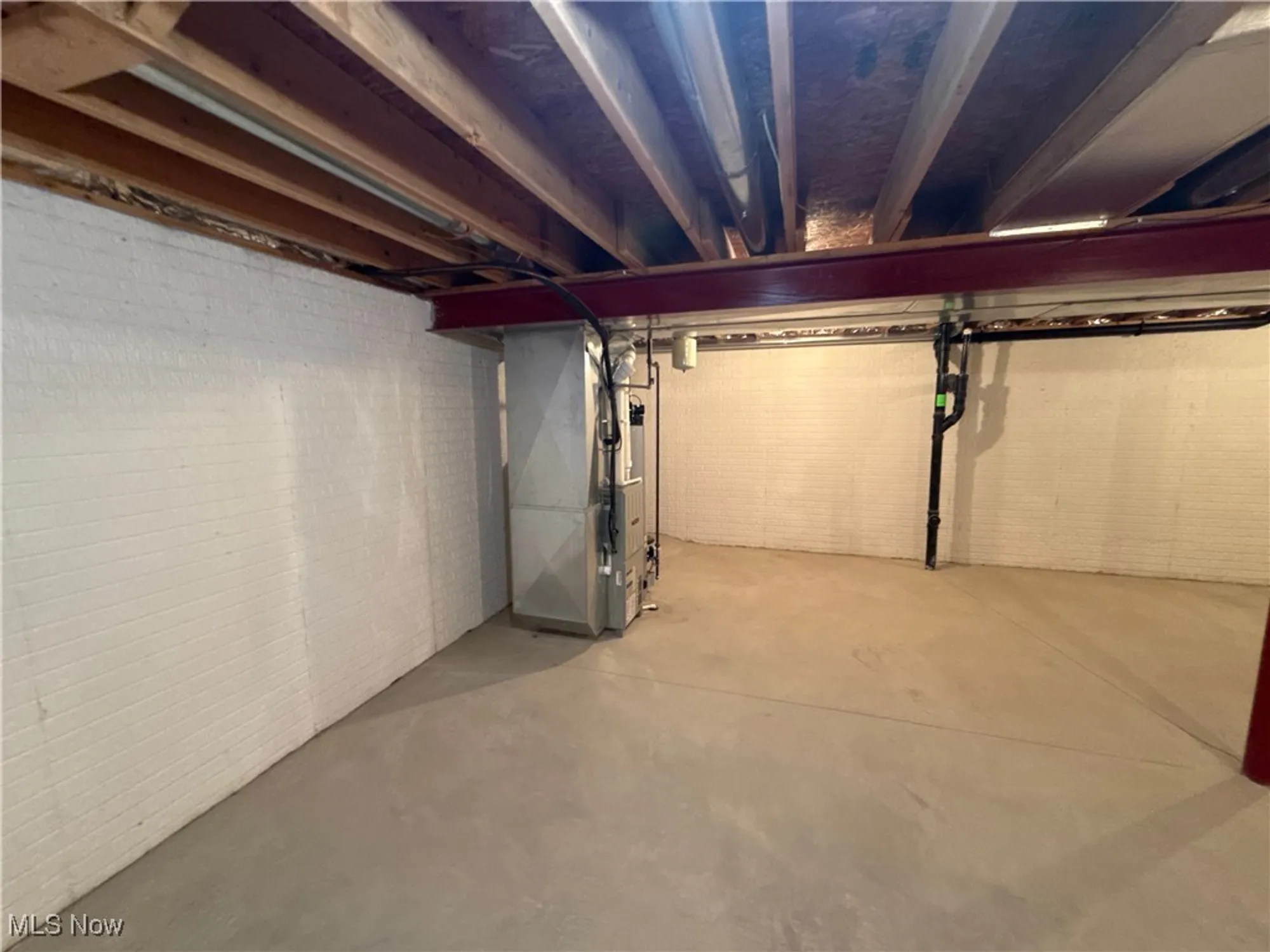 Property Slideshow image 38 of 49 | 10281 river run ln, North Royalton, OH, 44133