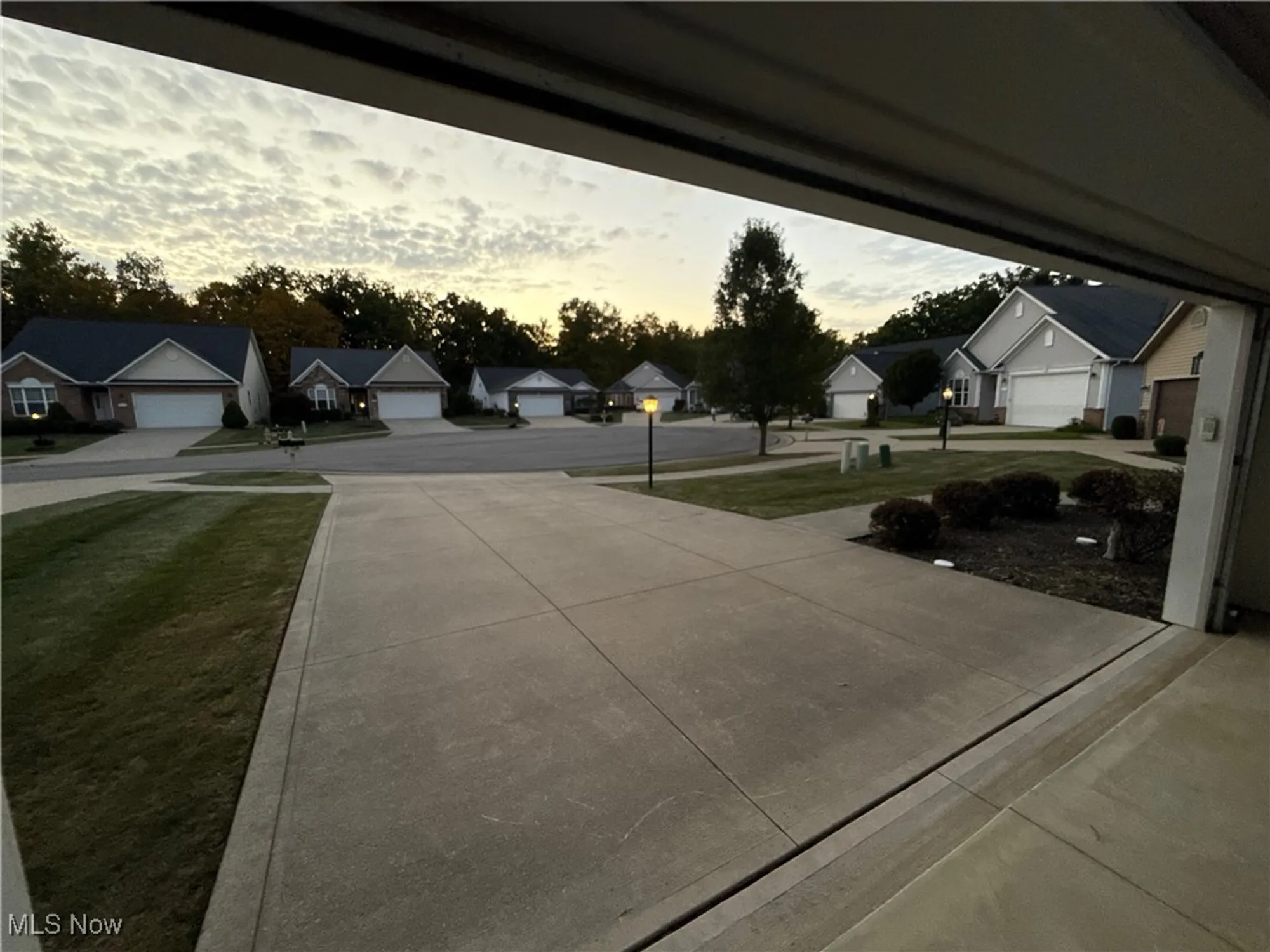 Property Slideshow image 32 of 49 | 10281 river run ln, North Royalton, OH, 44133