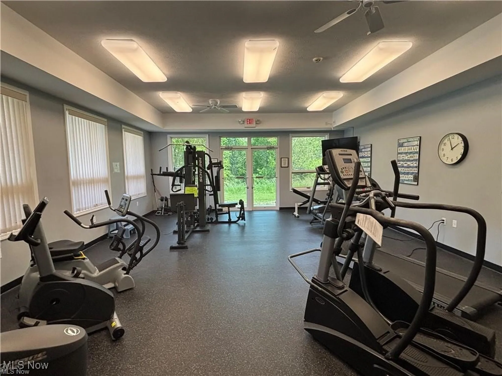 Property Slideshow image 49 of 49 | 10281 river run ln, North Royalton, OH, 44133