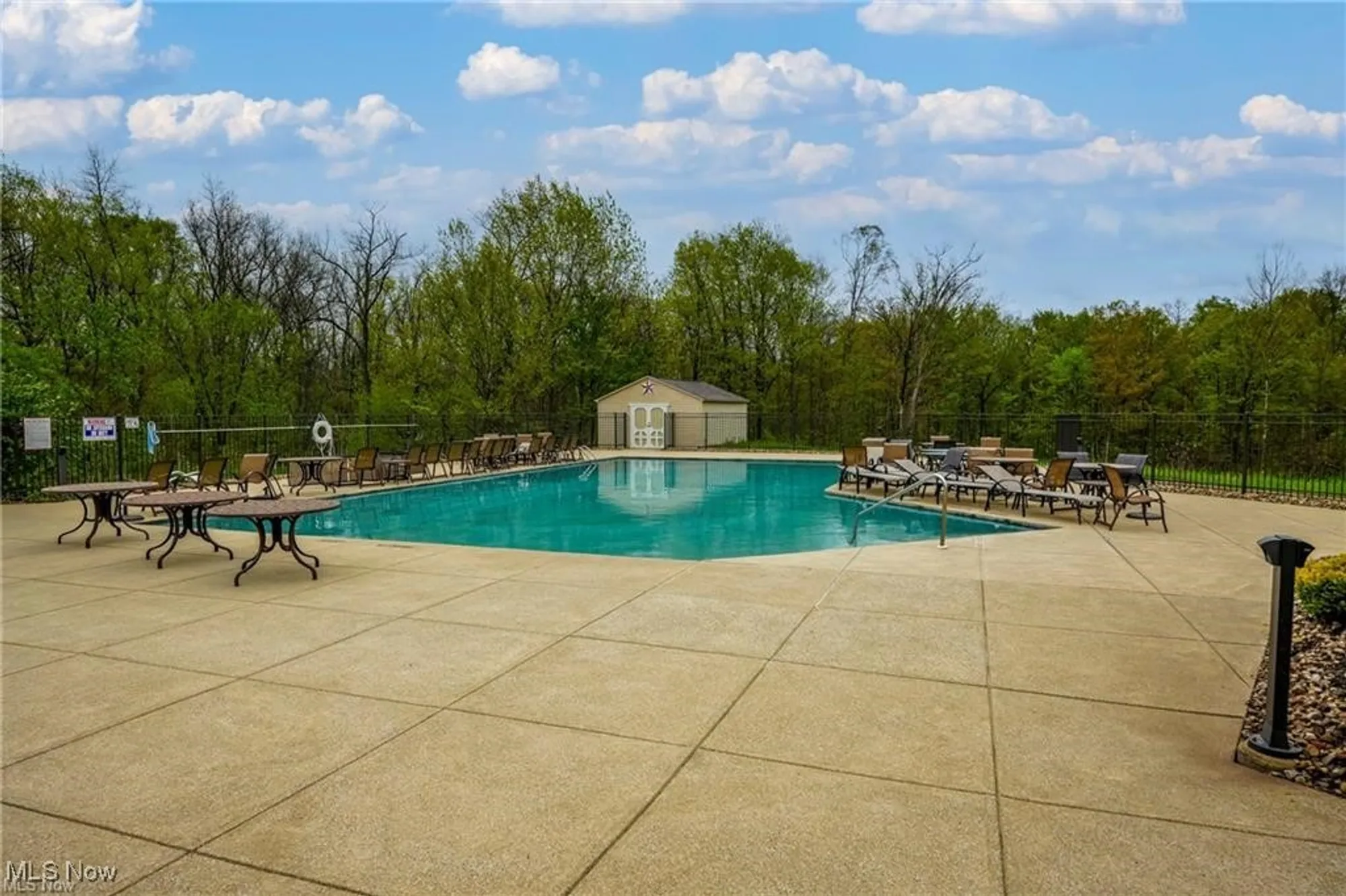 Property Slideshow image 43 of 49 | 10281 river run ln, North Royalton, OH, 44133