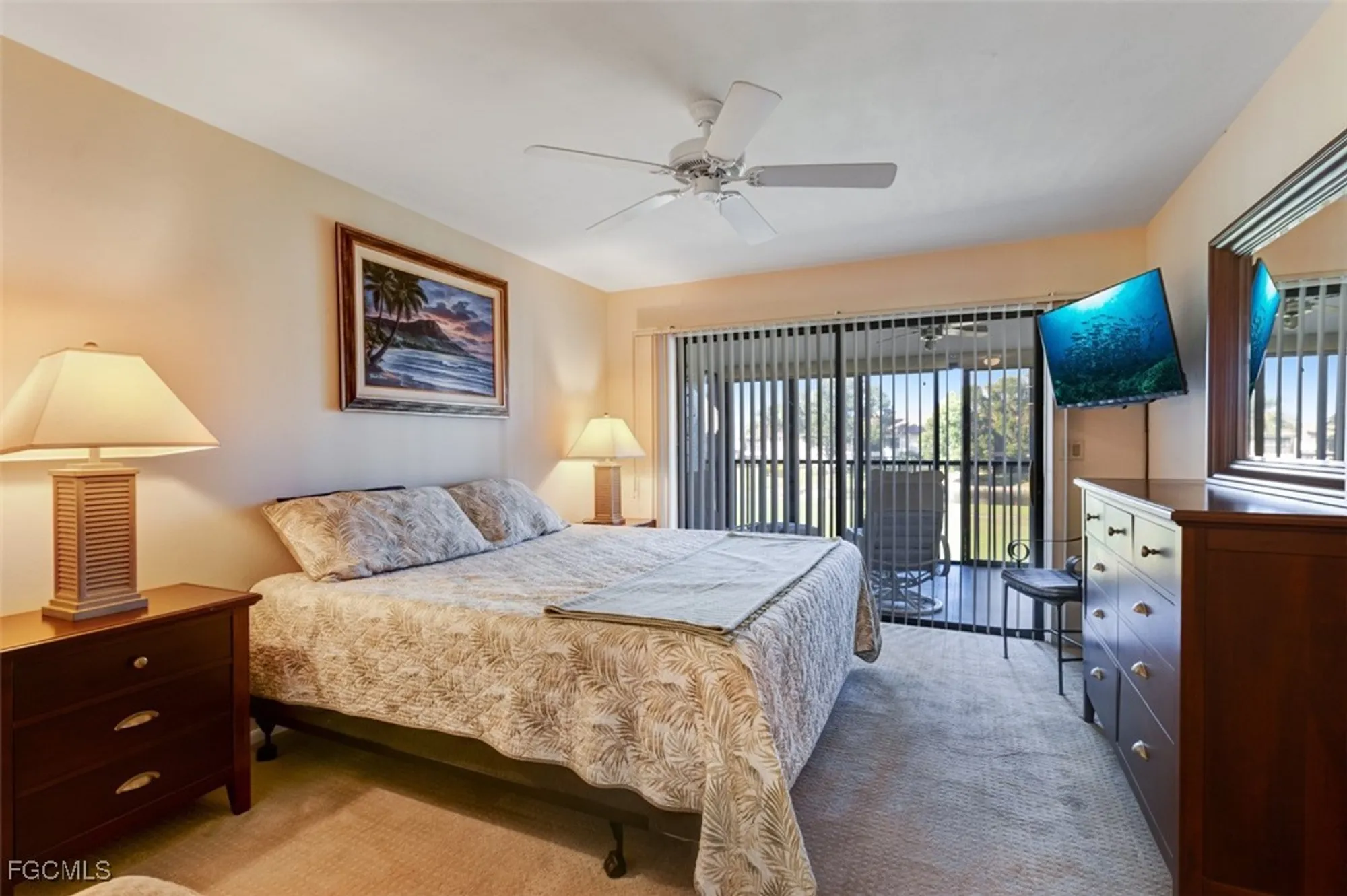 Property Slideshow image 14 of 37 | 5710 trailwinds dr apt 525, Fort Myers, FL, 33907