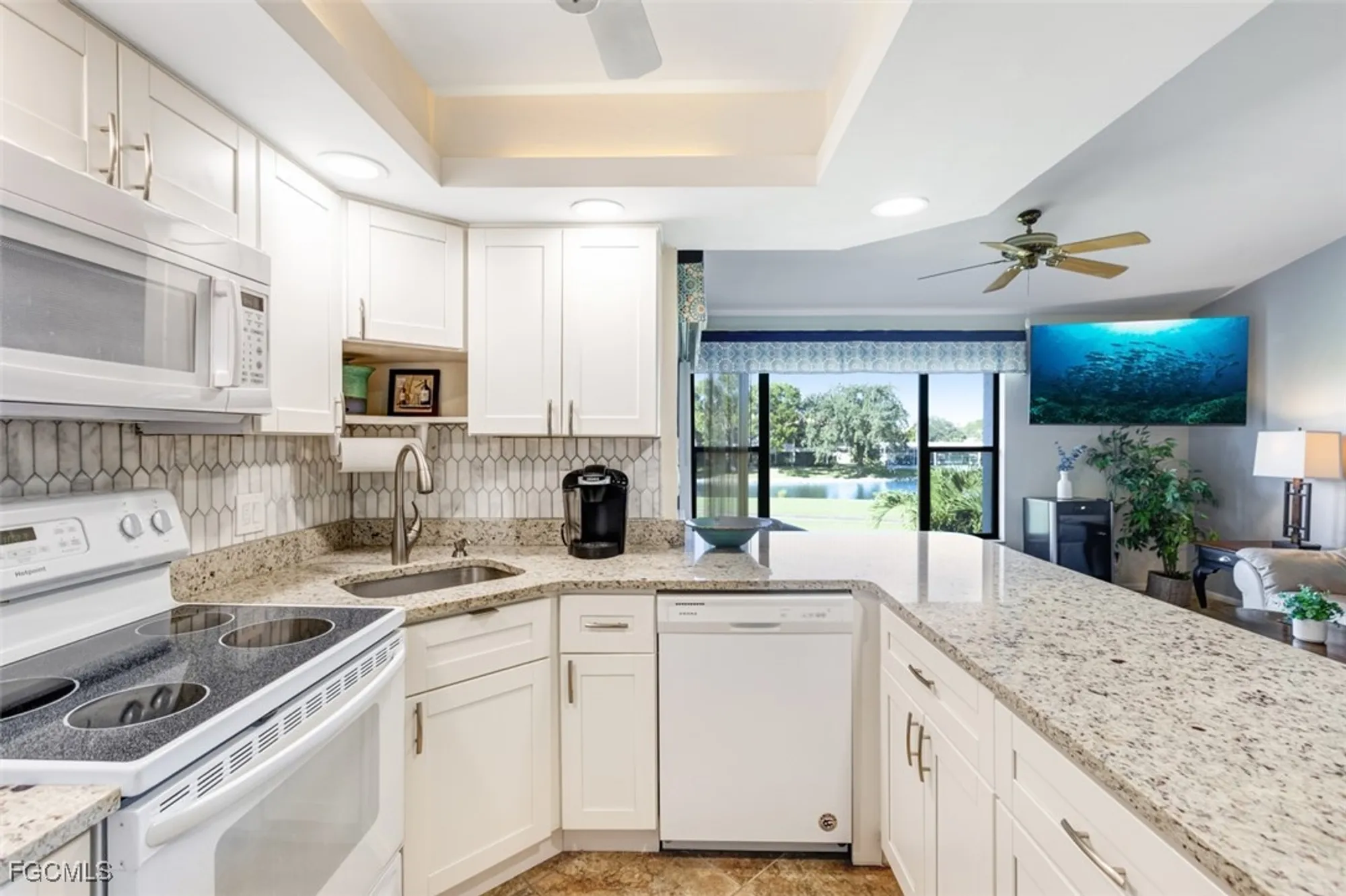 Property Slideshow image 11 of 37 | 5710 trailwinds dr apt 525, Fort Myers, FL, 33907