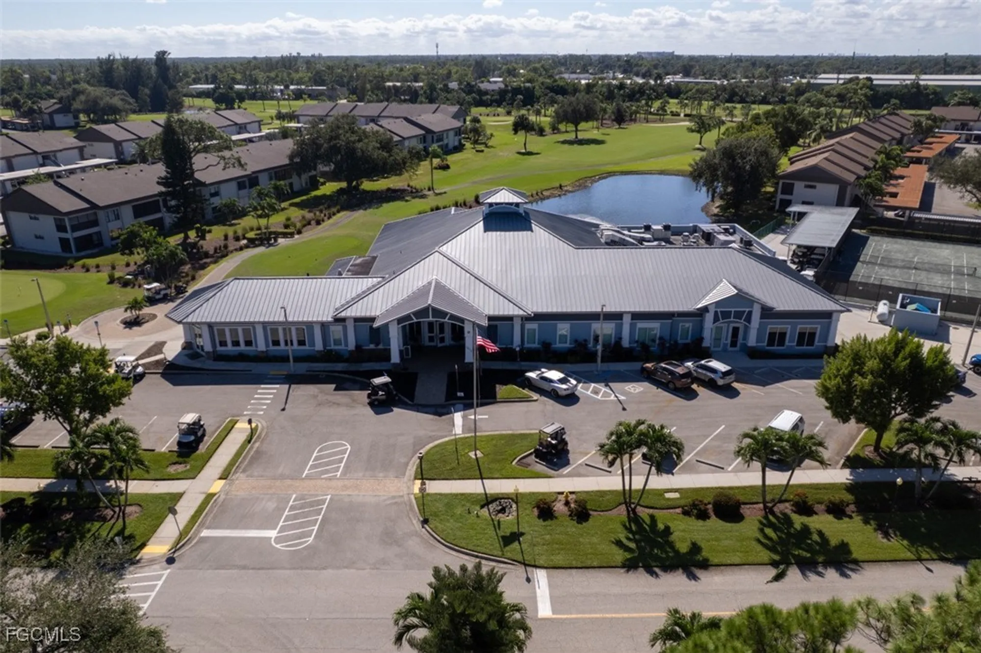 Property Slideshow image 36 of 37 | 5710 trailwinds dr apt 525, Fort Myers, FL, 33907