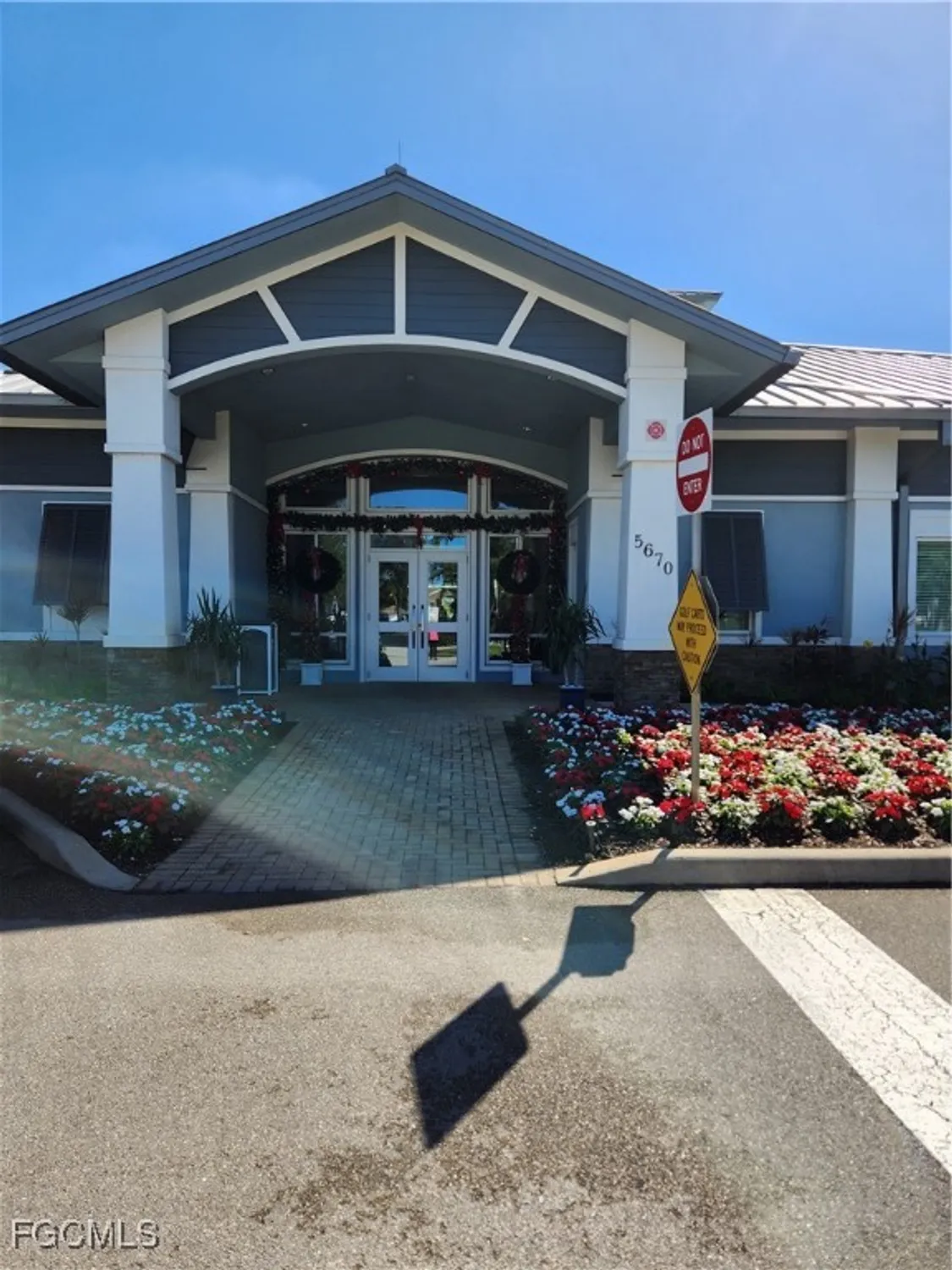 Property Slideshow image 31 of 37 | 5710 trailwinds dr apt 525, Fort Myers, FL, 33907