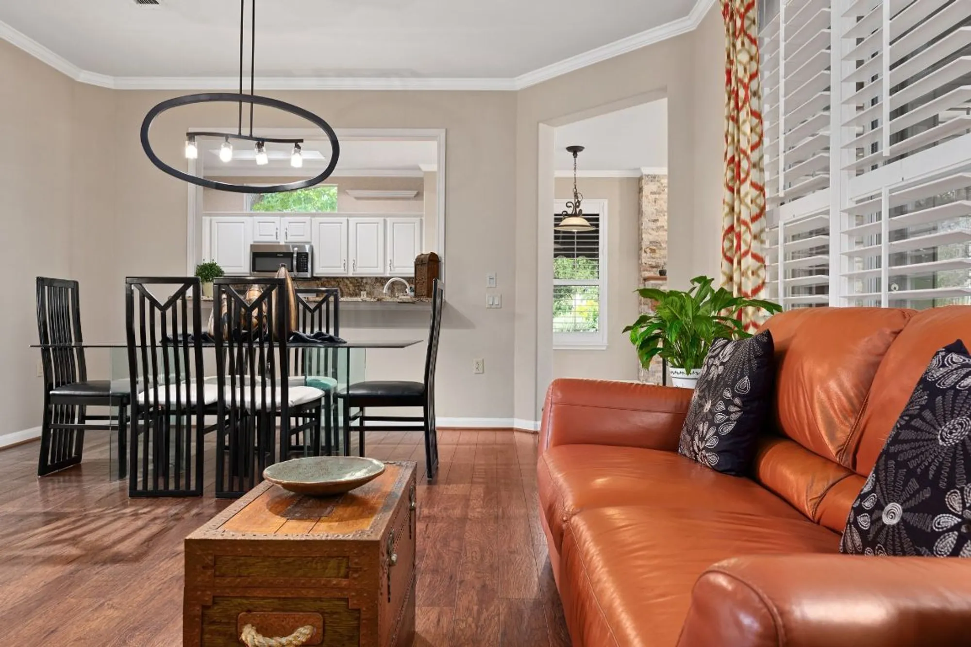 Property Slideshow image 11 of 40 | 110 old chisholm trl, Georgetown, TX, 78633