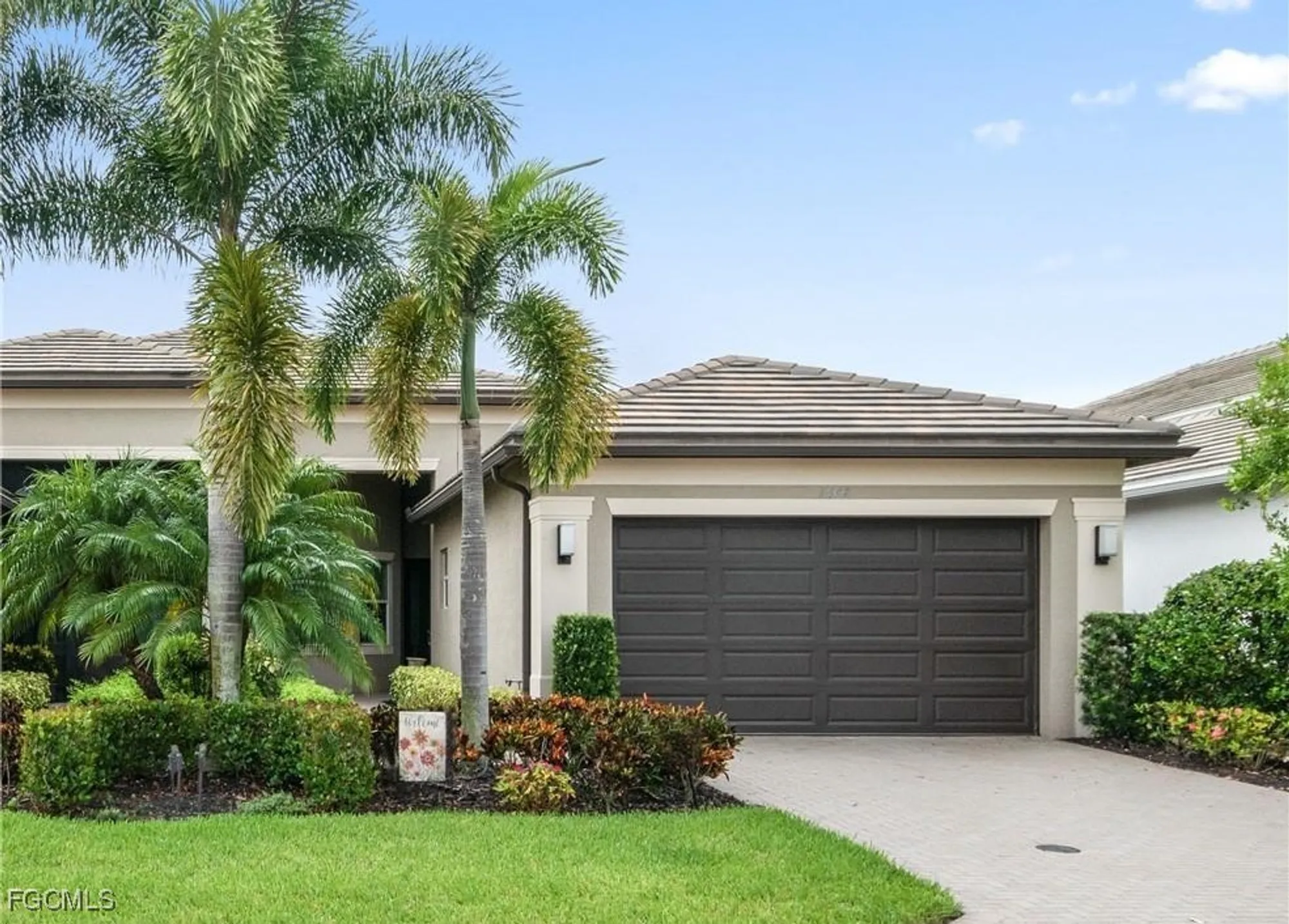 Property Slideshow image 1 of 36 | 16342 vivara pl, Bonita Springs, FL, 34135