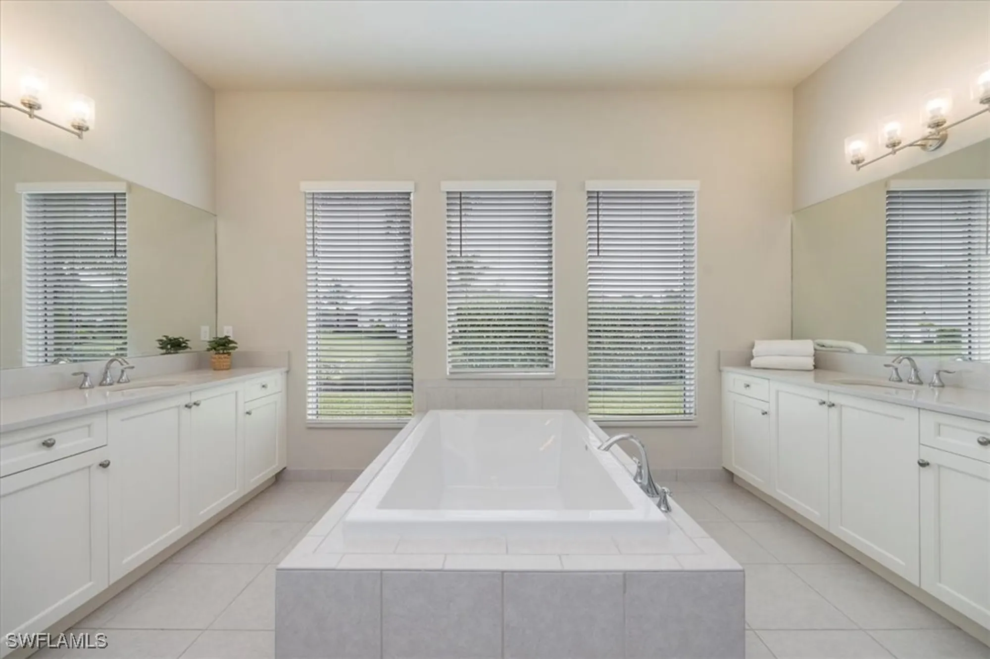 Property Slideshow image 17 of 40 | 28648 wharton dr, Bonita Springs, FL, 34135