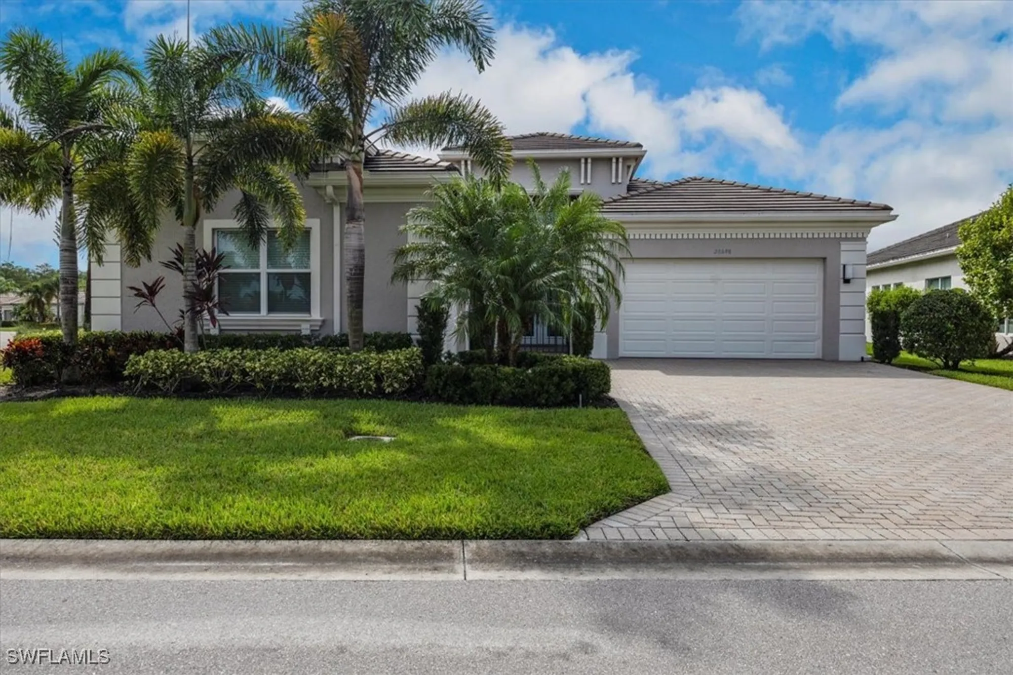 Property Slideshow image 1 of 40 | 28648 wharton dr, Bonita Springs, FL, 34135