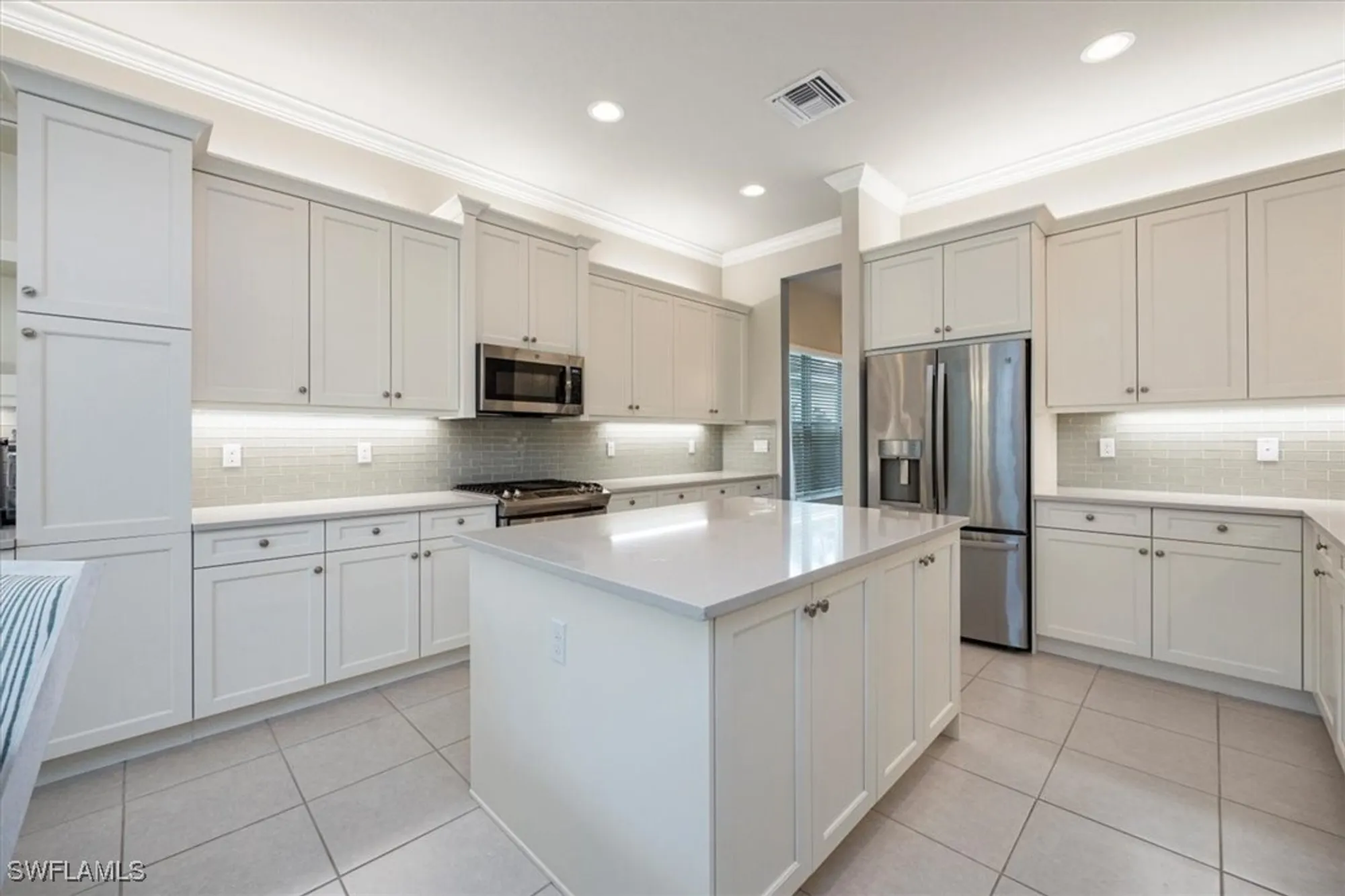 Property Slideshow image 5 of 40 | 28648 wharton dr, Bonita Springs, FL, 34135