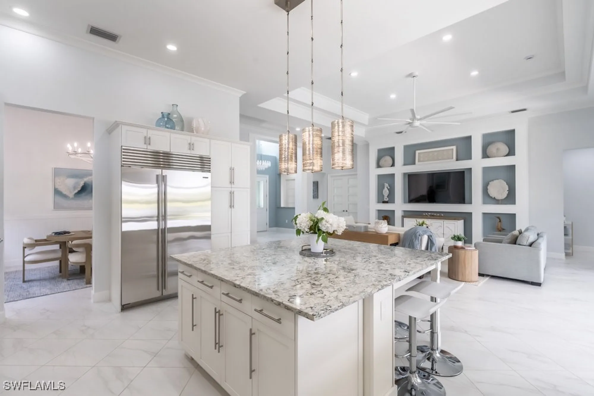 Property Slideshow image 12 of 50 | 5060 martinique dr, Naples, FL, 34113