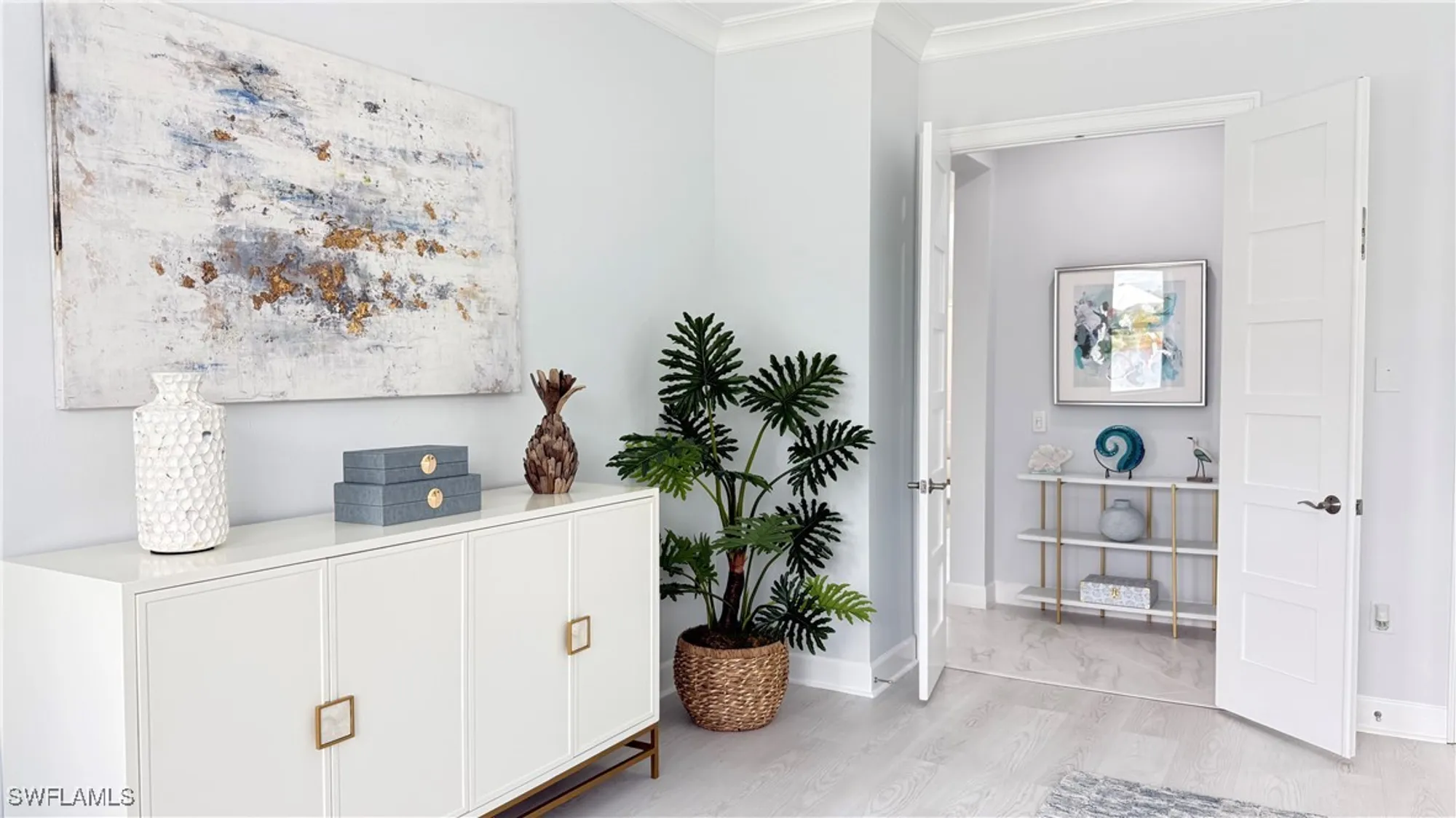 Property Slideshow image 25 of 50 | 5060 martinique dr, Naples, FL, 34113