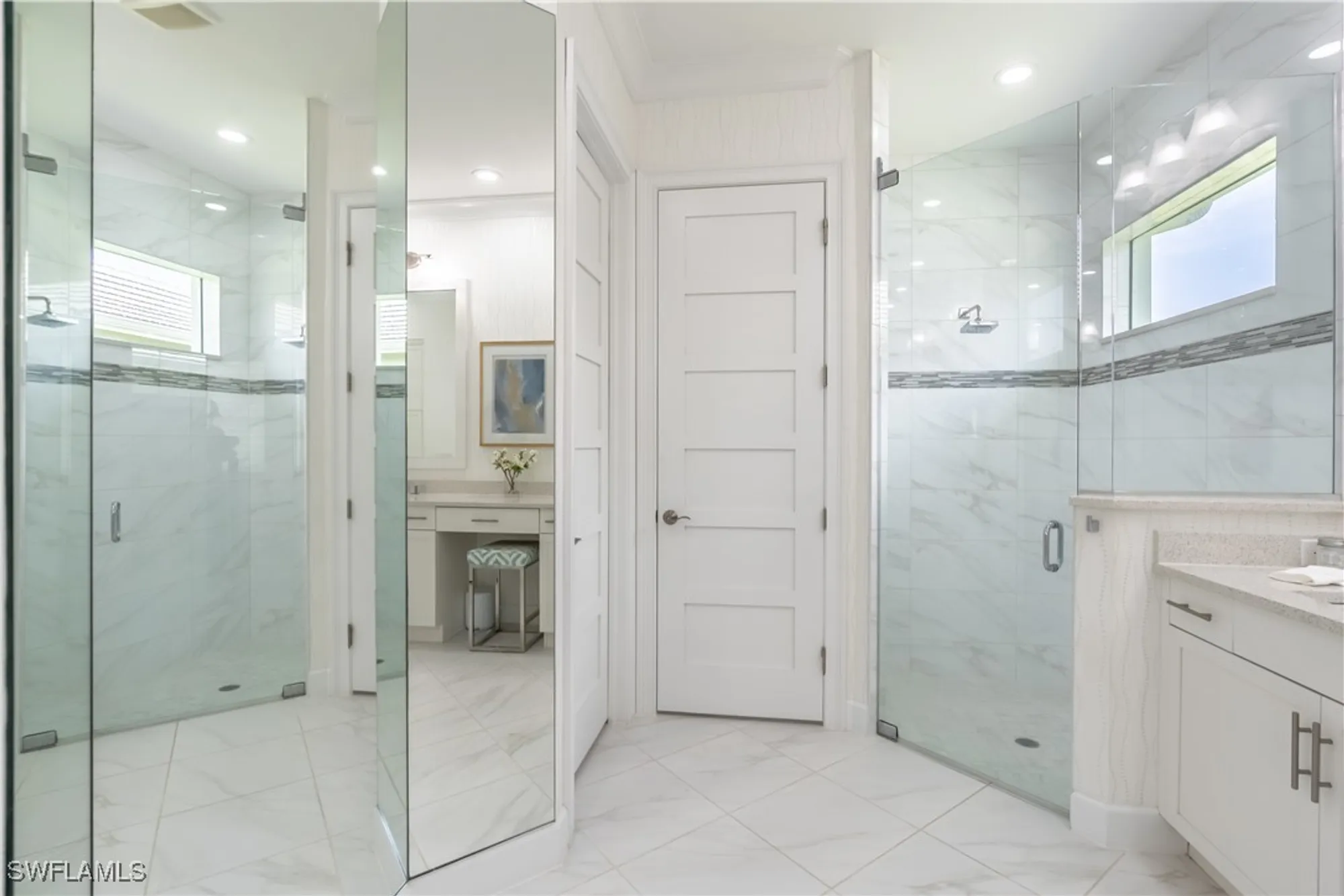 Property Slideshow image 27 of 50 | 5060 martinique dr, Naples, FL, 34113