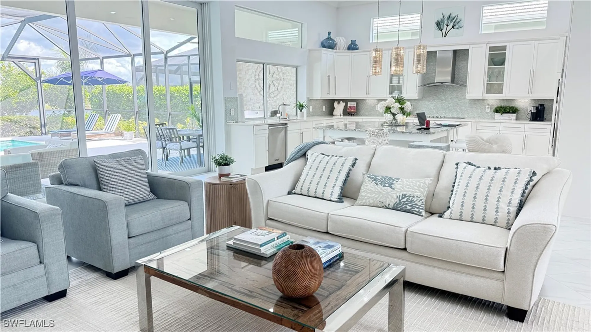 Property Slideshow image 2 of 50 | 5060 martinique dr, Naples, FL, 34113