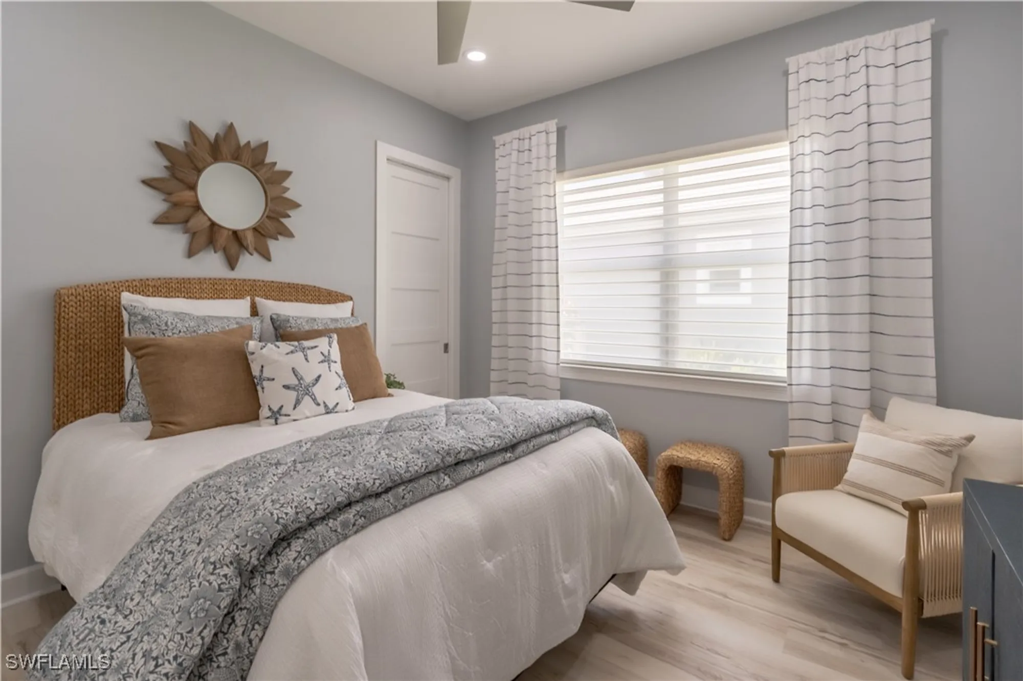 Property Slideshow image 30 of 50 | 5060 martinique dr, Naples, FL, 34113