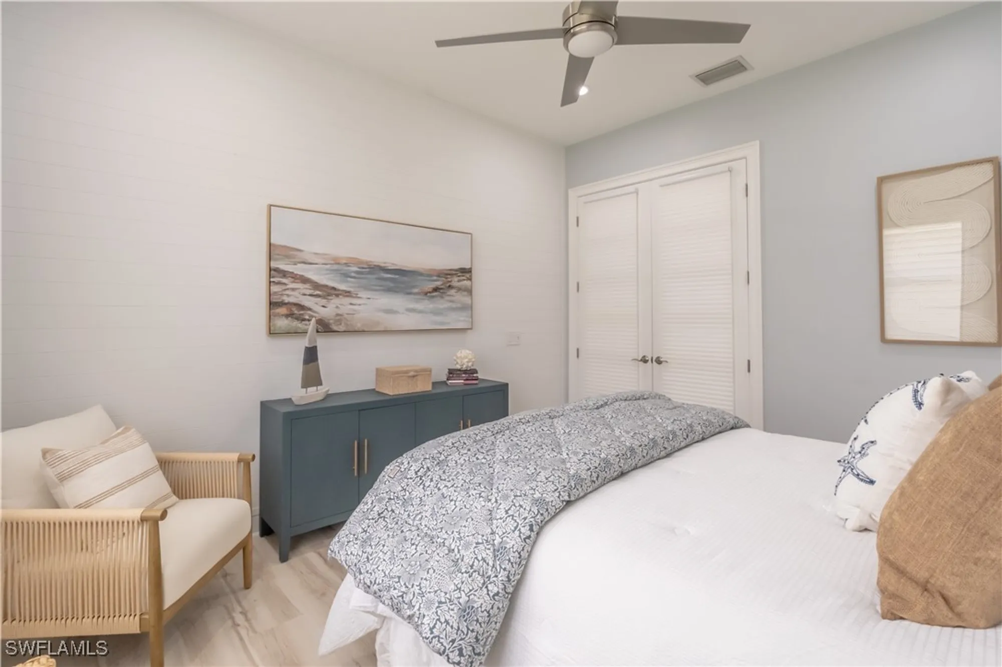 Property Slideshow image 31 of 50 | 5060 martinique dr, Naples, FL, 34113