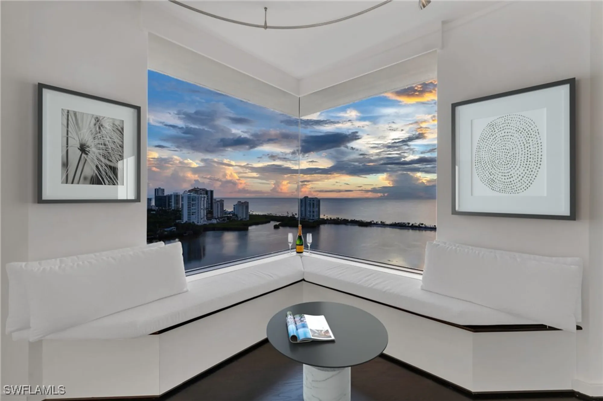 Property Slideshow image 14 of 47 | 5555 heron point dr 2101, Naples, FL, 34108