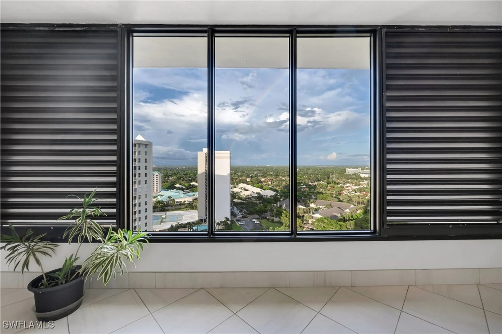 Property Slideshow image 35 of 47 | 5555 heron point dr 2101, Naples, FL, 34108