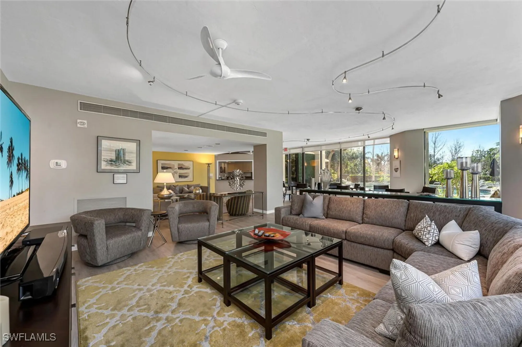 Property Slideshow image 37 of 47 | 5555 heron point dr 2101, Naples, FL, 34108