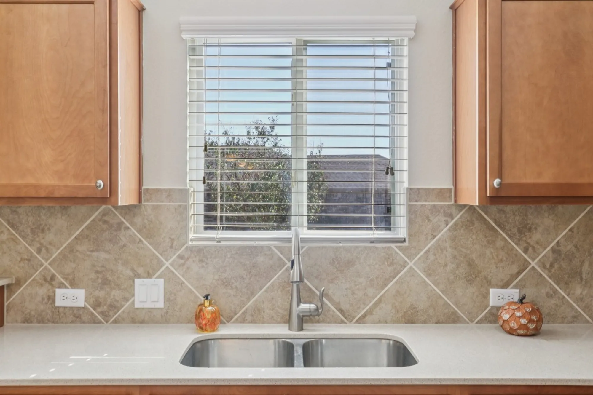 Property Slideshow image 15 of 40 | 600 chambers creek ct, Georgetown, TX, 78633