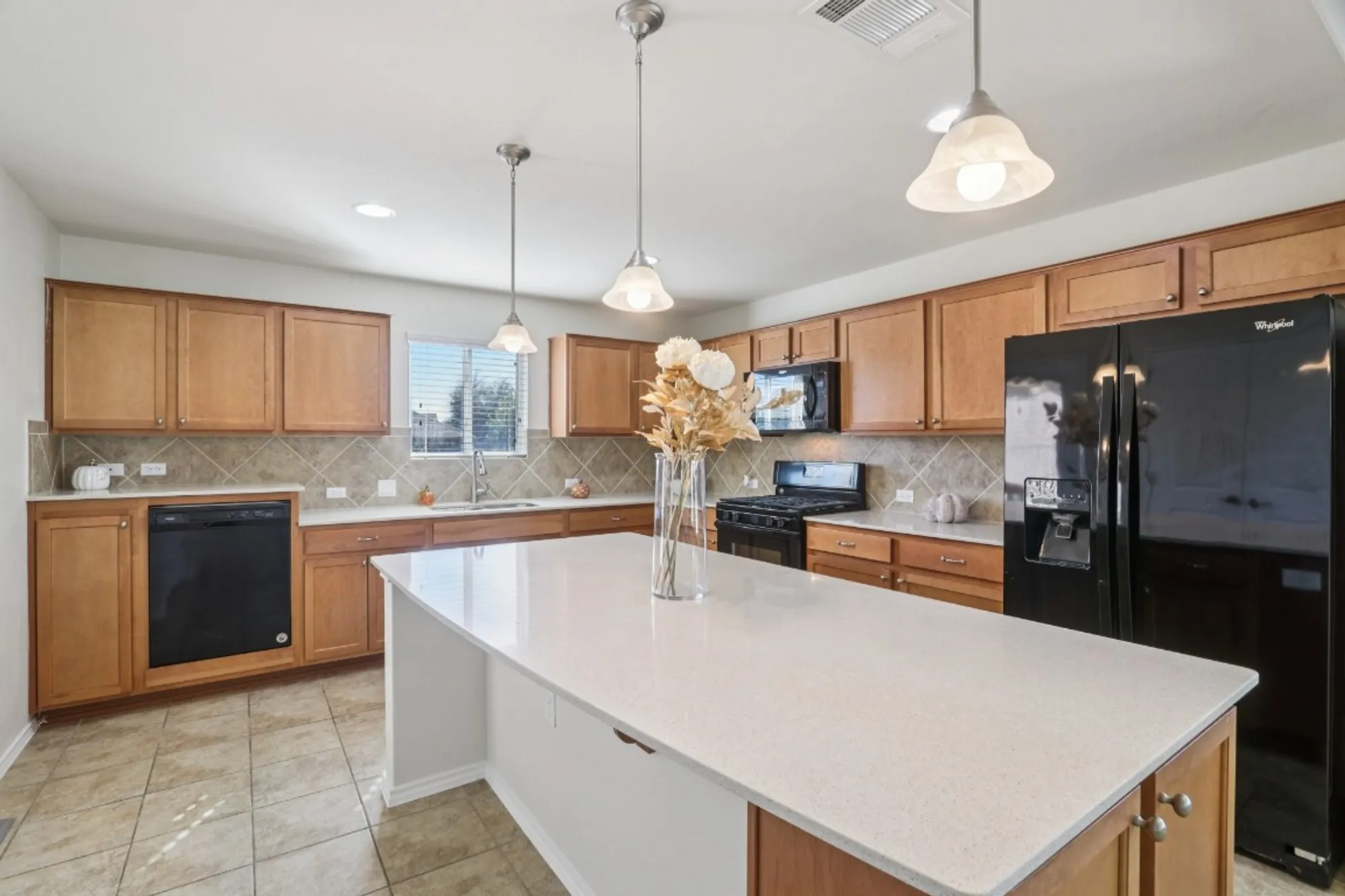 Property Slideshow image 16 of 40 | 600 chambers creek ct, Georgetown, TX, 78633