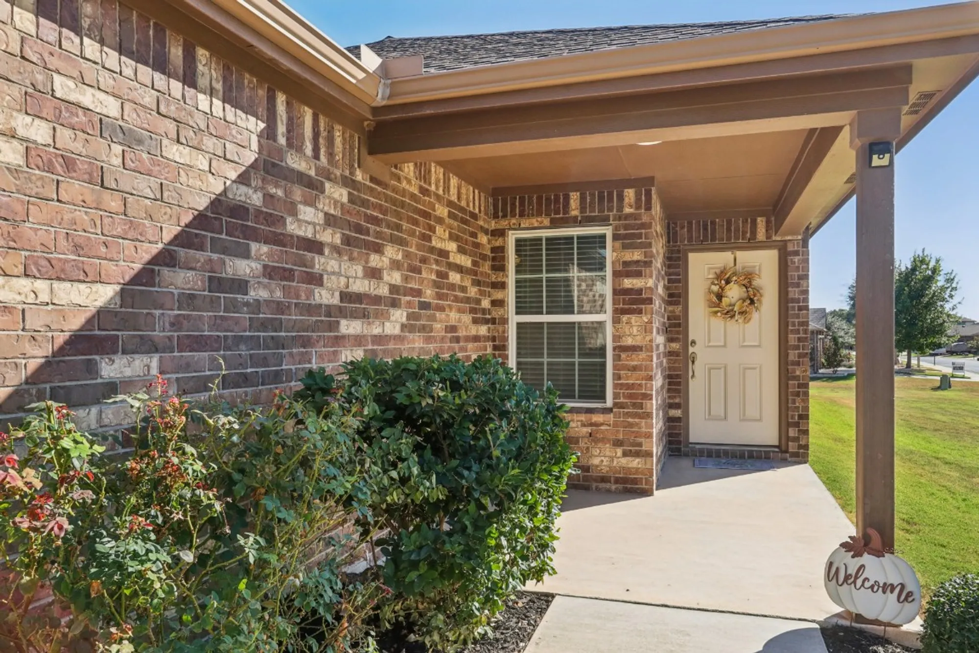 Property Slideshow image 5 of 40 | 600 chambers creek ct, Georgetown, TX, 78633