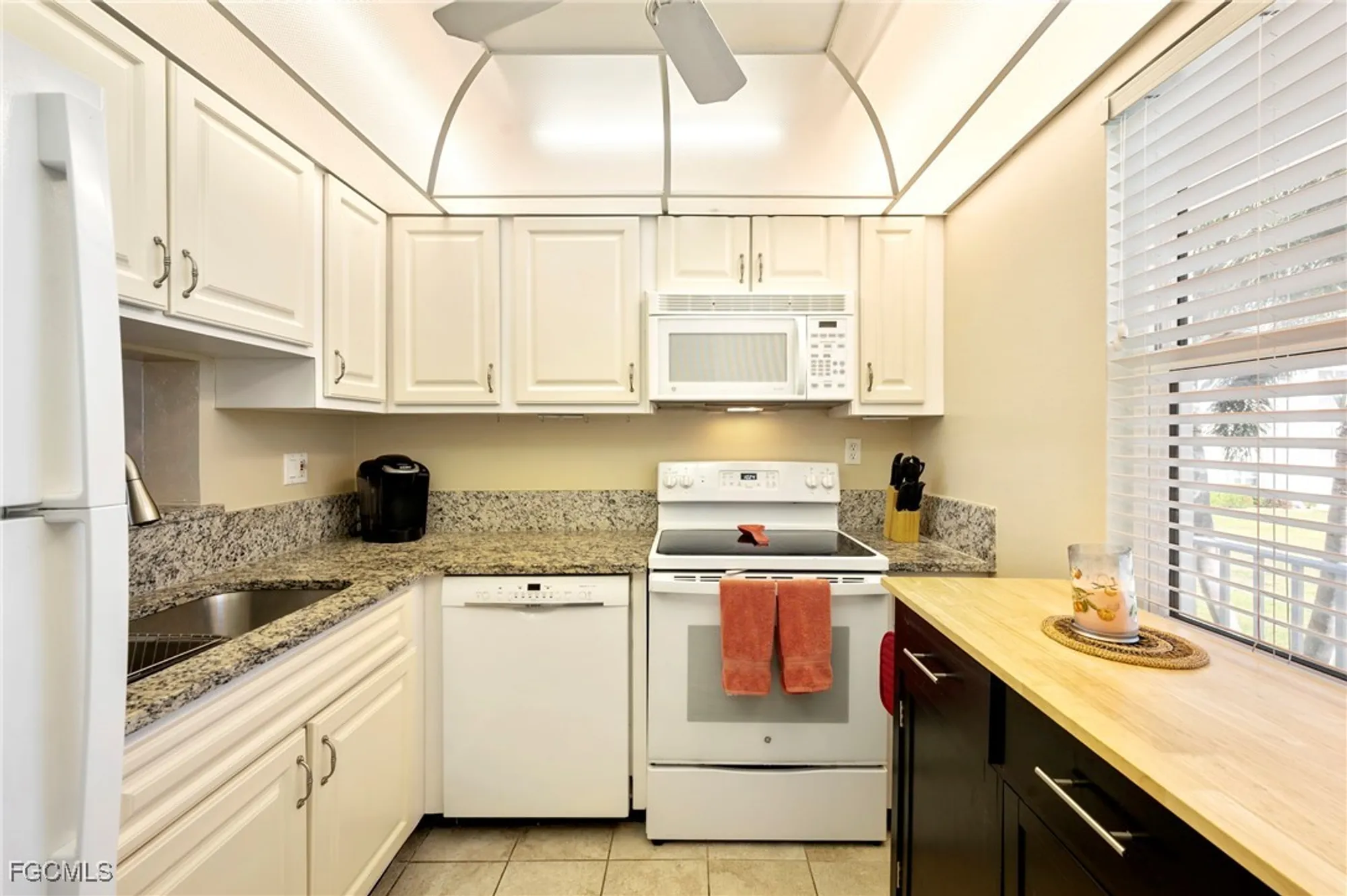Property Slideshow image 8 of 34 | 1580 pine valley dr apt 217, Fort Myers, FL, 33907