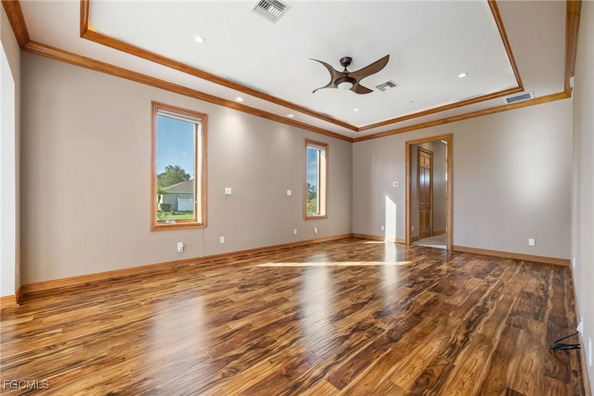 Property Slideshow image 17 of 50 | 8230 hunters glen cir, North Fort Myers, FL, 33917