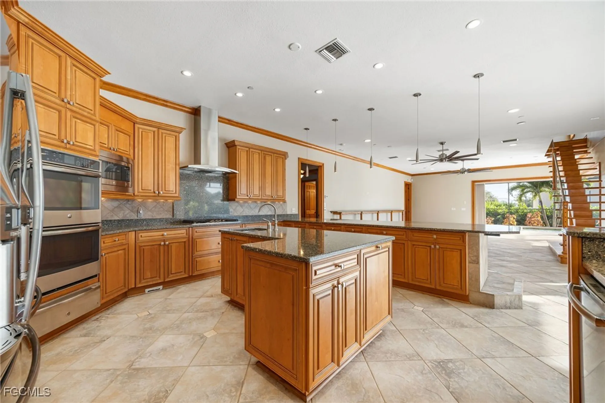 Property Slideshow image 11 of 50 | 8230 hunters glen cir, North Fort Myers, FL, 33917