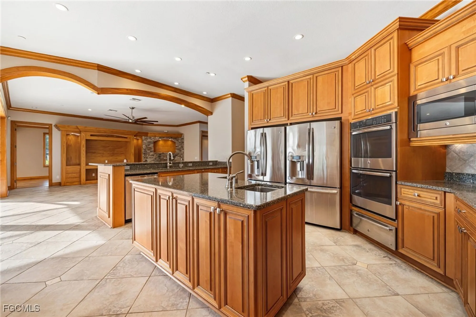 Property Slideshow image 13 of 50 | 8230 hunters glen cir, North Fort Myers, FL, 33917