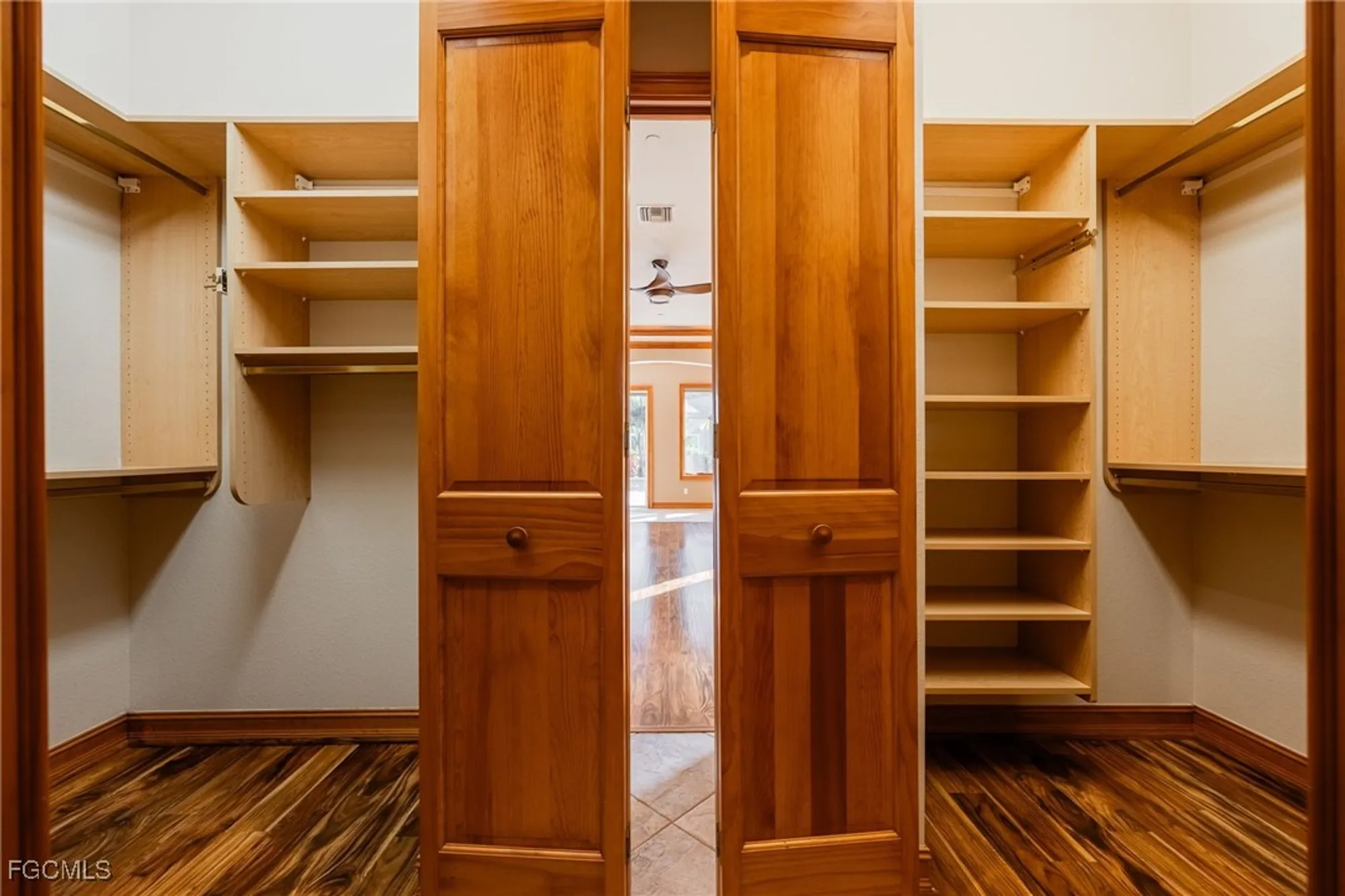 Property Slideshow image 20 of 50 | 8230 hunters glen cir, North Fort Myers, FL, 33917