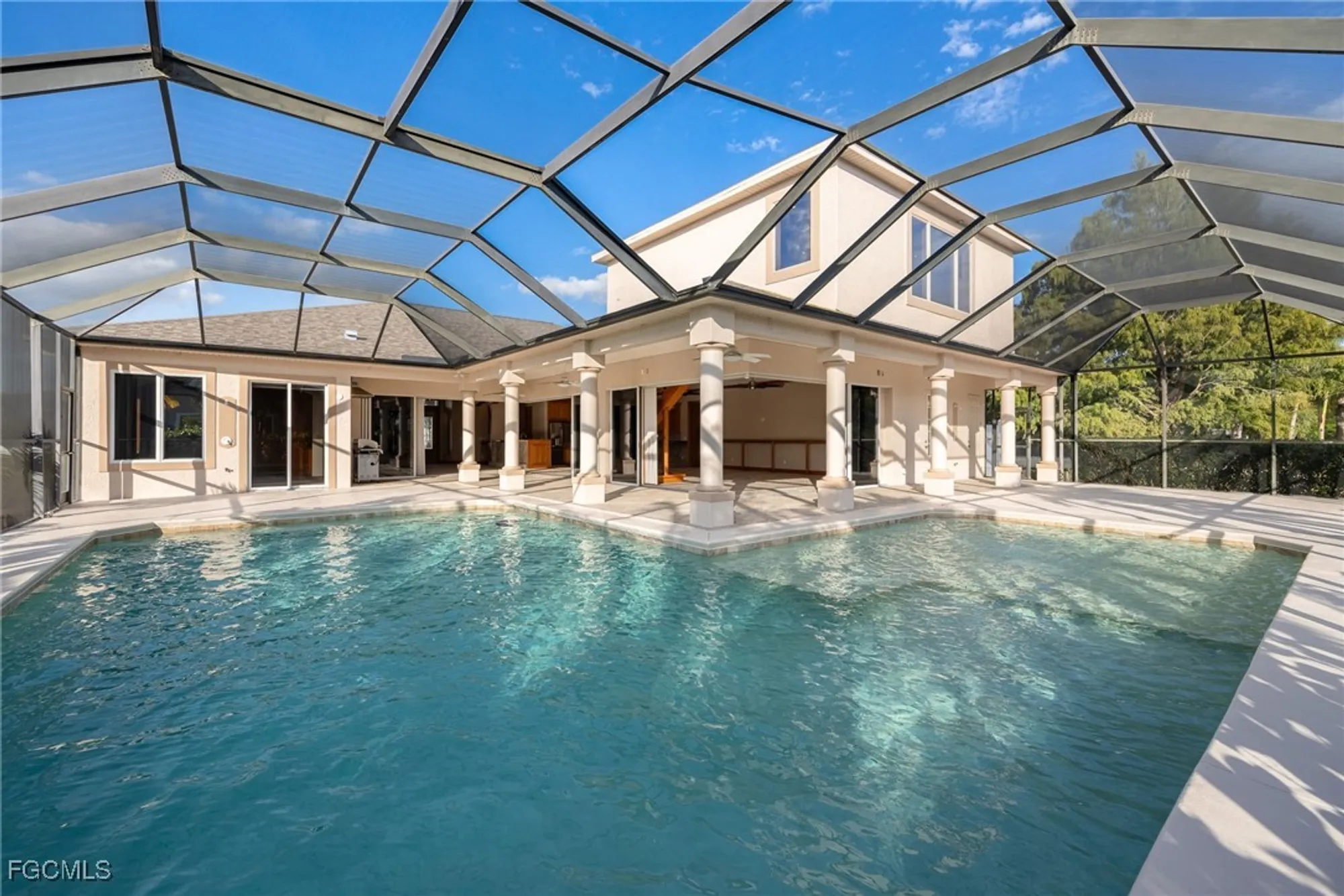 Property Slideshow image 38 of 50 | 8230 hunters glen cir, North Fort Myers, FL, 33917