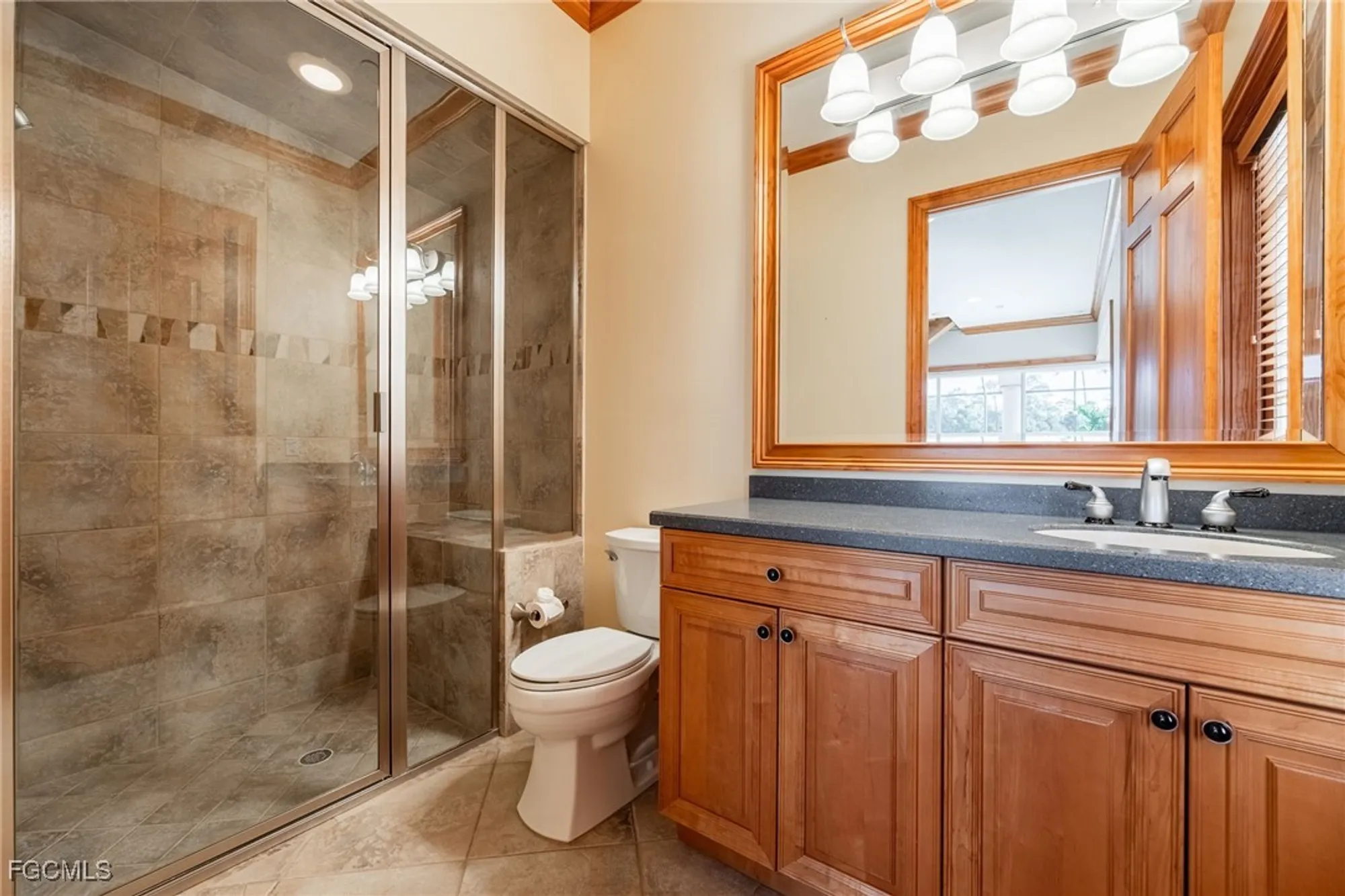 Property Slideshow image 32 of 50 | 8230 hunters glen cir, North Fort Myers, FL, 33917