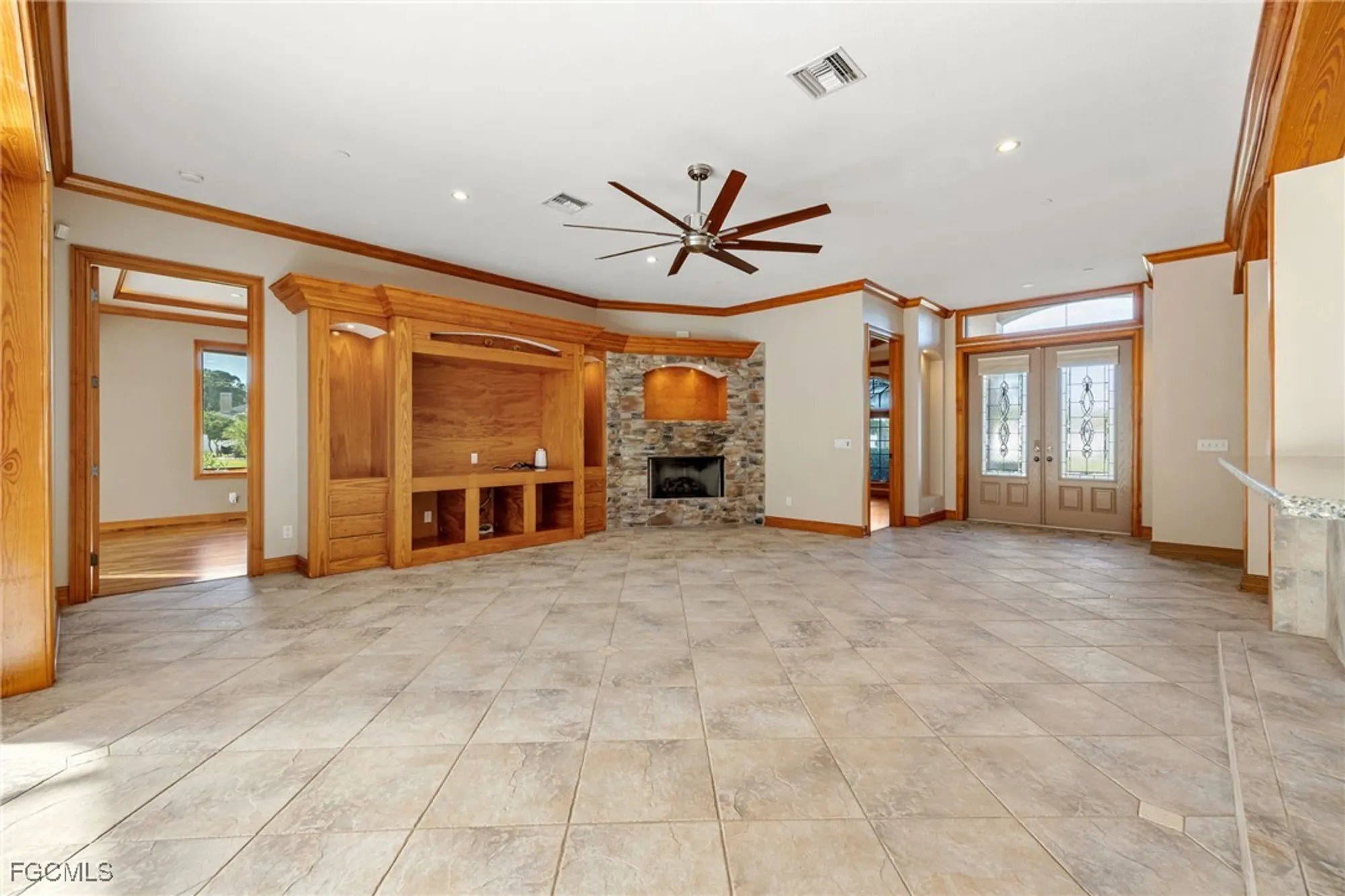 Property Slideshow image 7 of 50 | 8230 hunters glen cir, North Fort Myers, FL, 33917