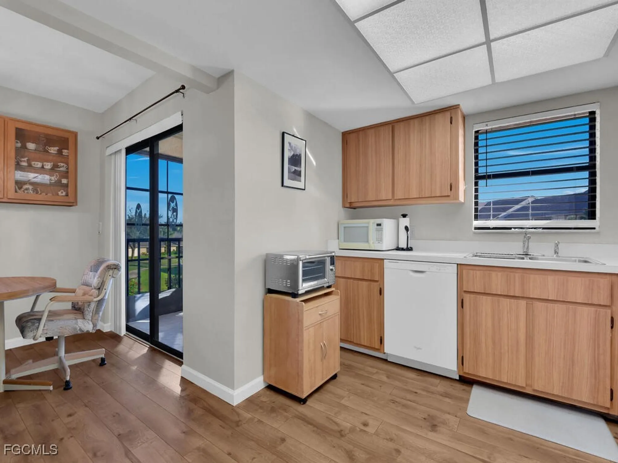 Property Slideshow image 11 of 26 | 13240 white marsh ln 3139, Fort Myers, FL, 33912