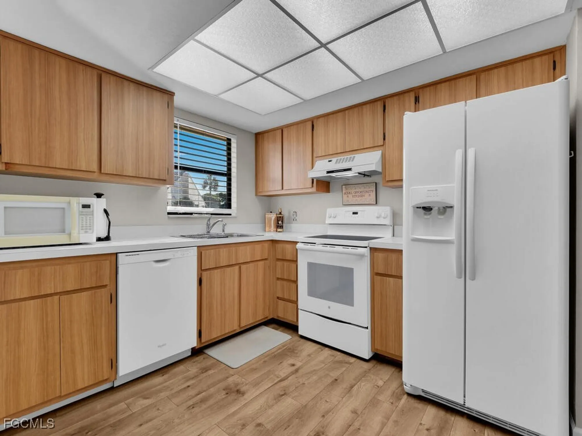 Property Slideshow image 9 of 26 | 13240 white marsh ln 3139, Fort Myers, FL, 33912