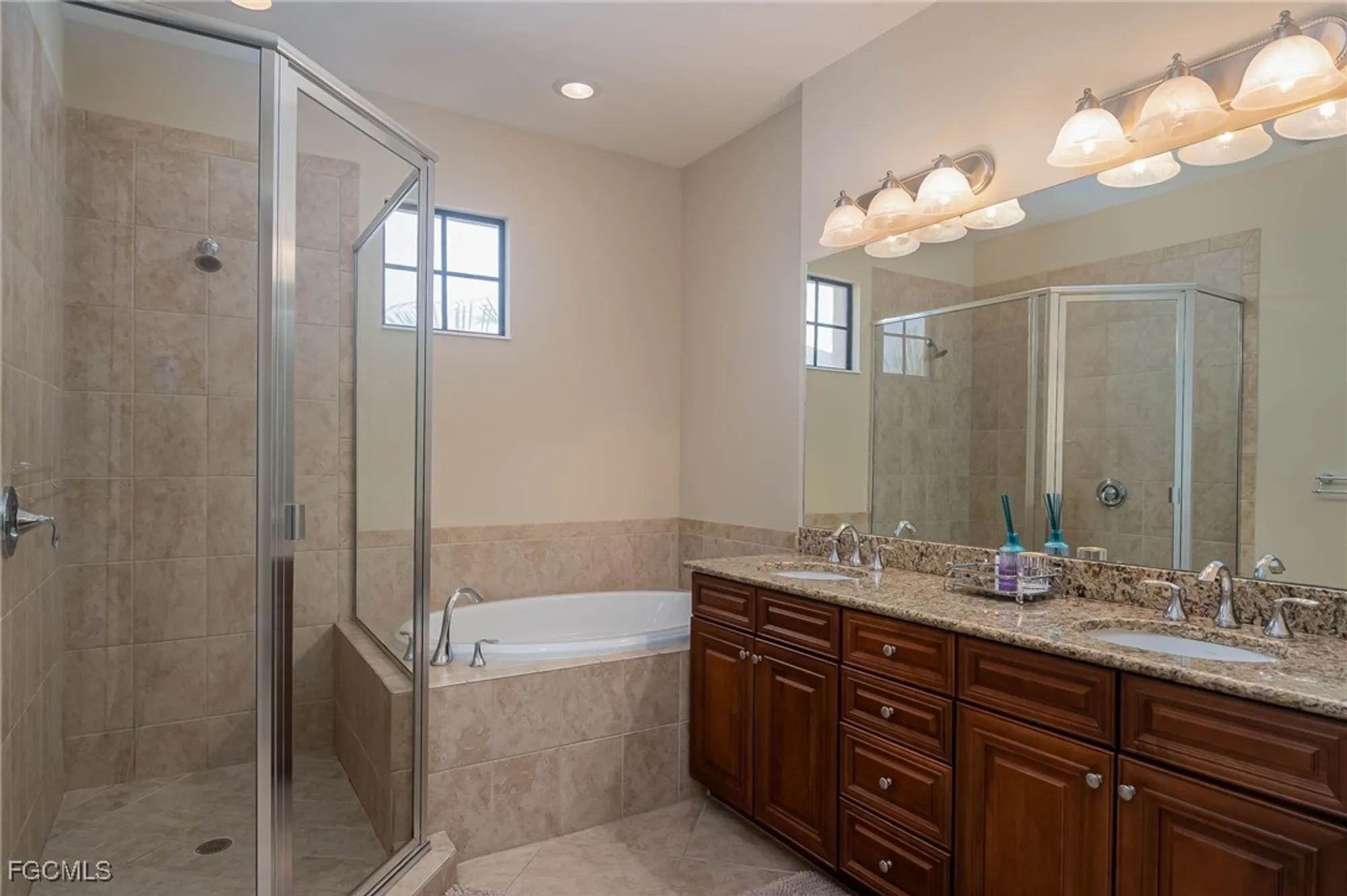 Property Slideshow image 14 of 42 | 11736 izarra way apt 7809, Fort Myers, FL, 33912