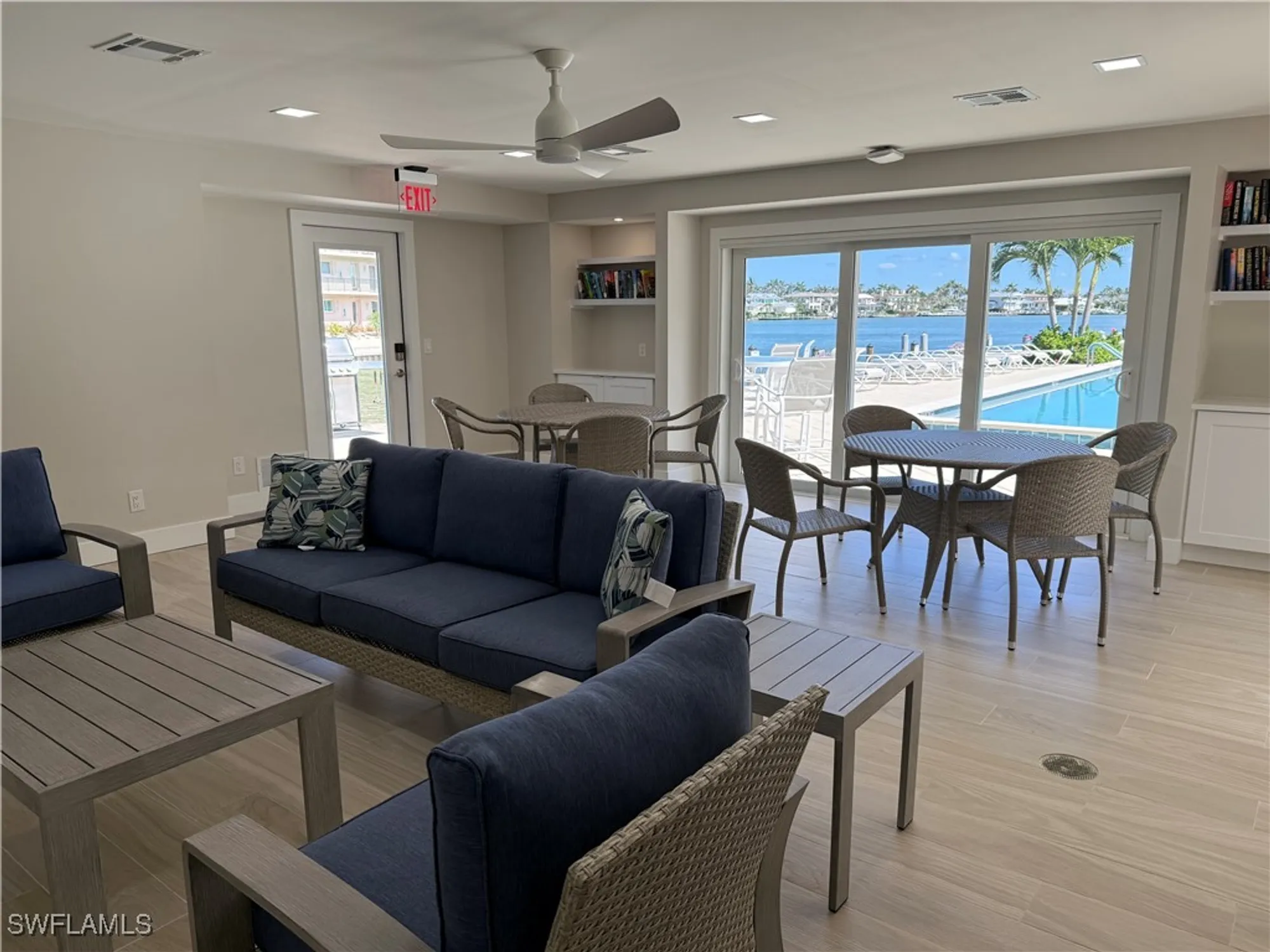 Property Slideshow image 16 of 17 | 2880 gulf shore blvd 404, Naples, FL, 34103