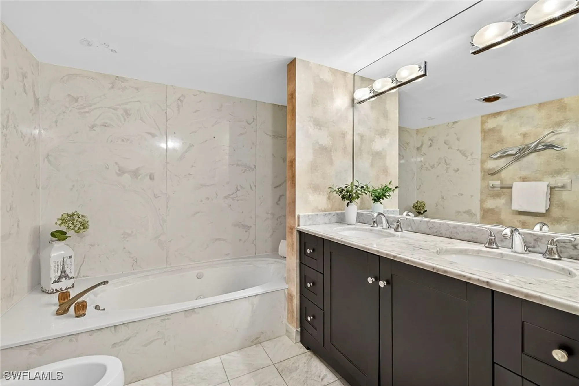 Property Slideshow image 19 of 36 | 6075 pelican bay blvd 204, Naples, FL, 34108