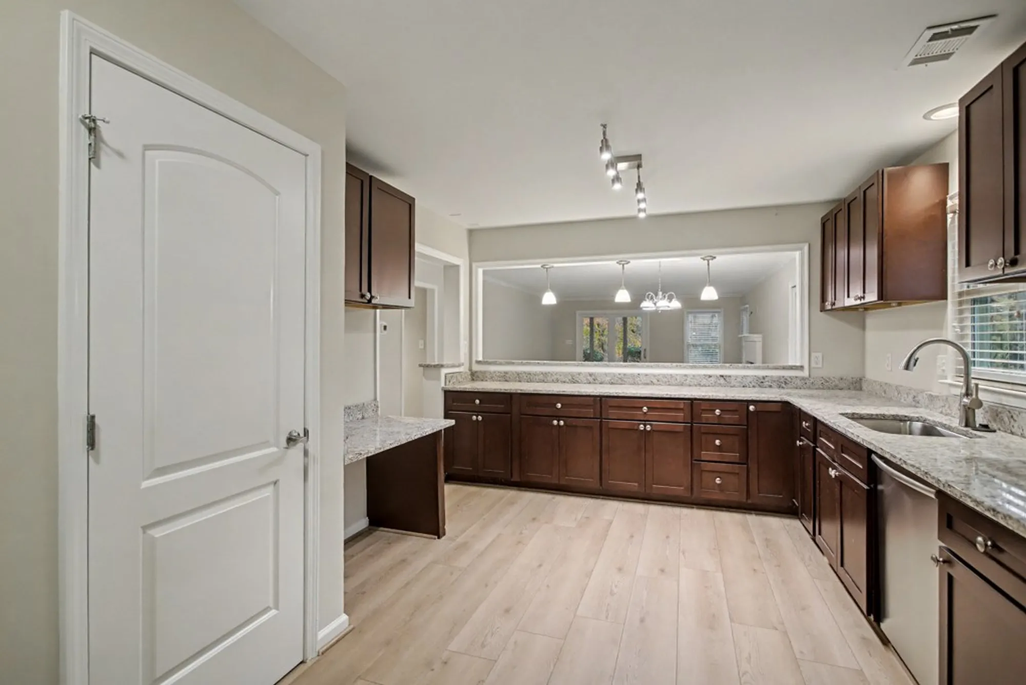 Property Slideshow image 19 of 45 | 214 archers mead, Williamsburg, VA, 23185