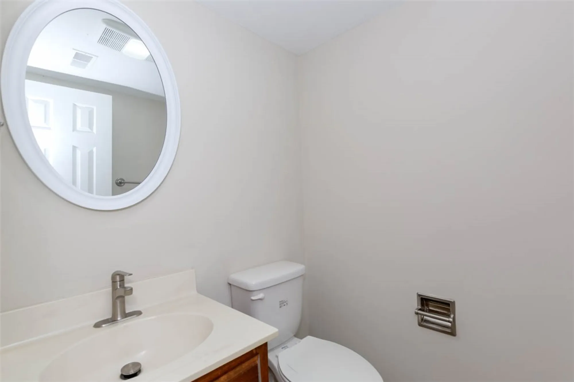 Property Slideshow image 20 of 45 | 214 archers mead, Williamsburg, VA, 23185